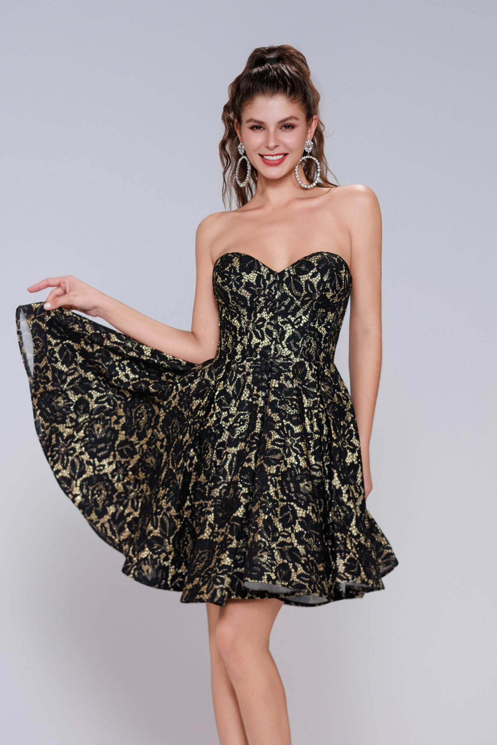 A-Line Mini Lace Homecoming Dress CS0947