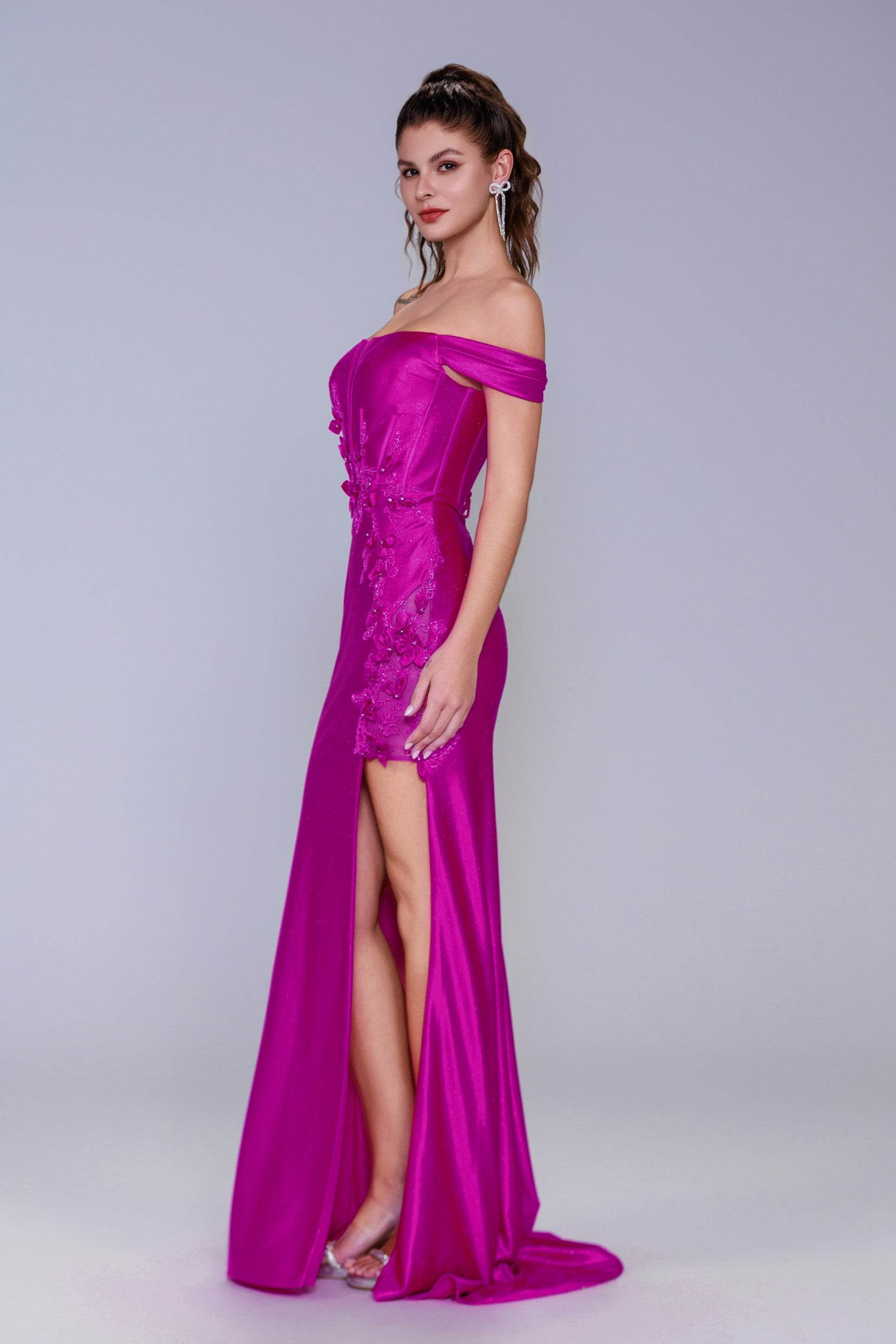 Sheath-Column Sweep-Brush Train Stretch Satin Prom Dress CS1050