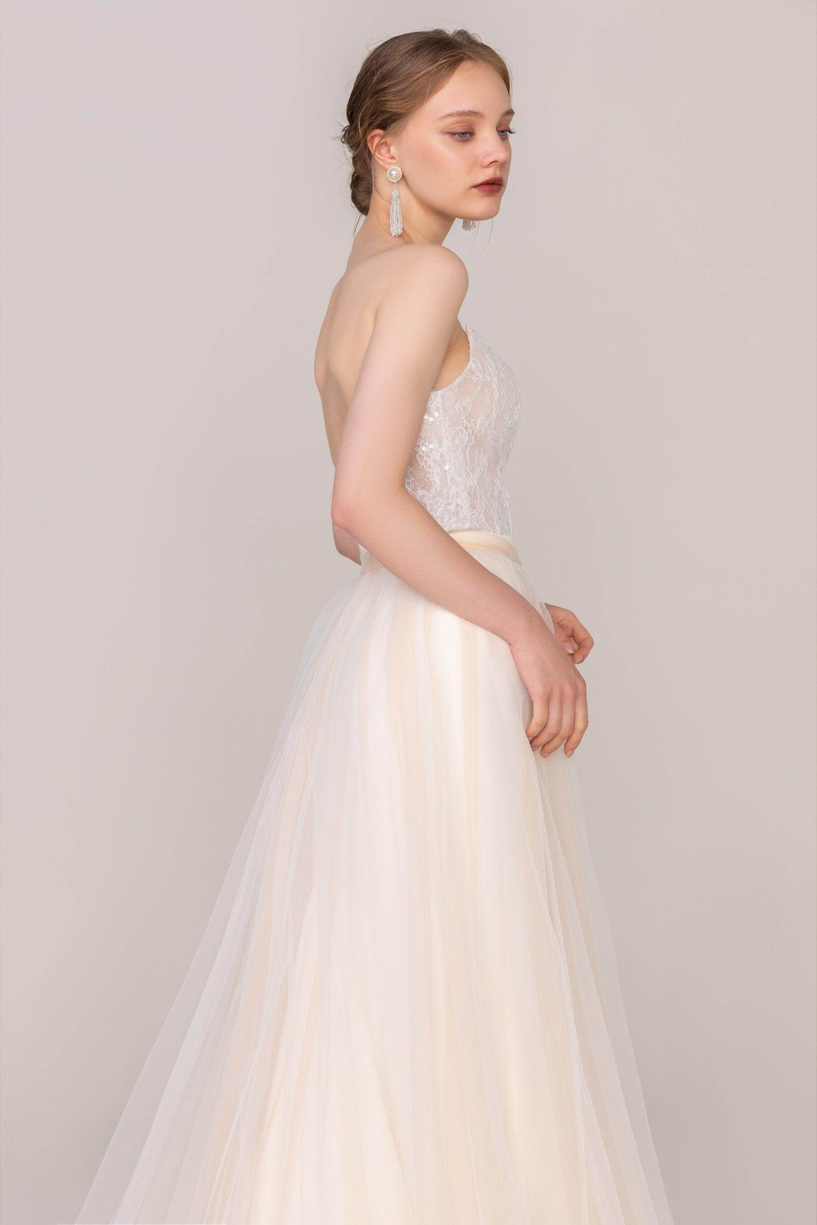 A-Line Court Train Tulle Lace Elastic Wedding Dress CW2466