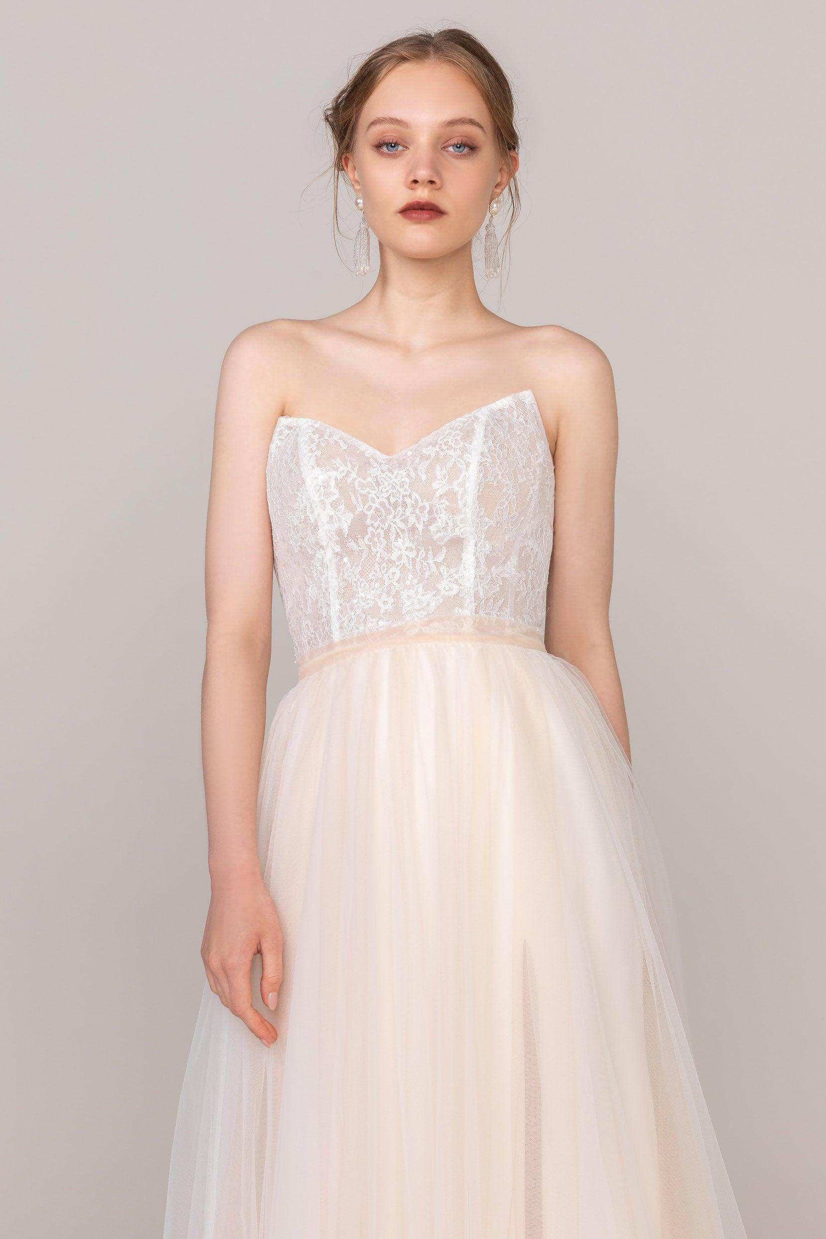 A-Line Court Train Tulle Lace Elastic Wedding Dress CW2466