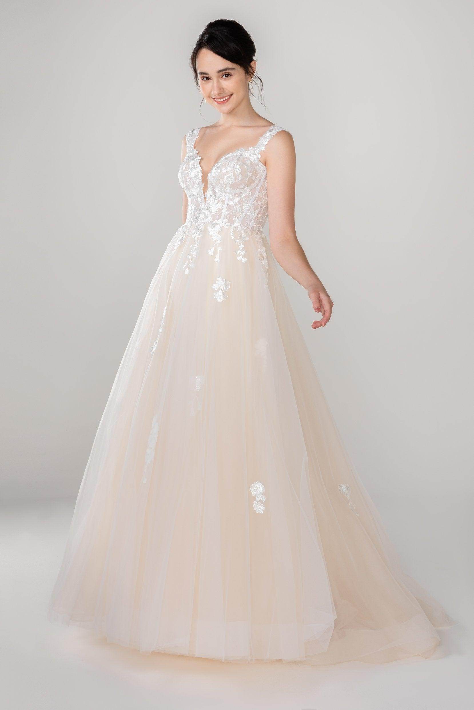 A-Line Sweep-Brush Train Tulle Lace Wedding Dress CW2536