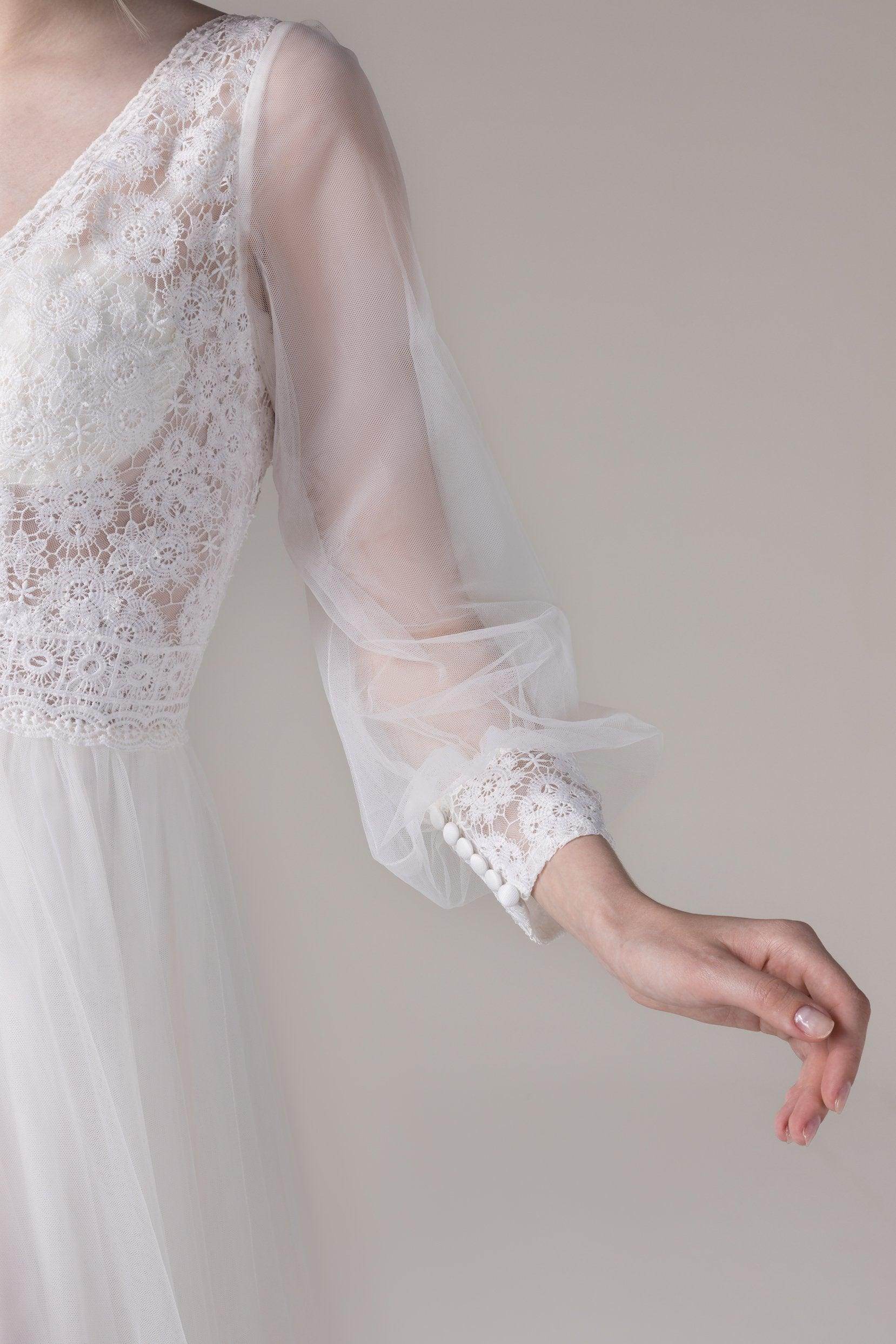 A-Line Court Train Lace Tulle Wedding Dress CW2781