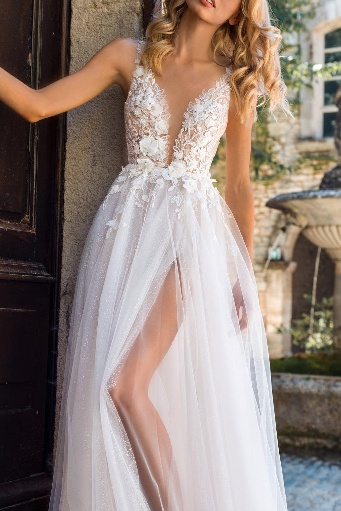 A-Line Sweep-Brush Train Lace Tulle Wedding Dress CW3115