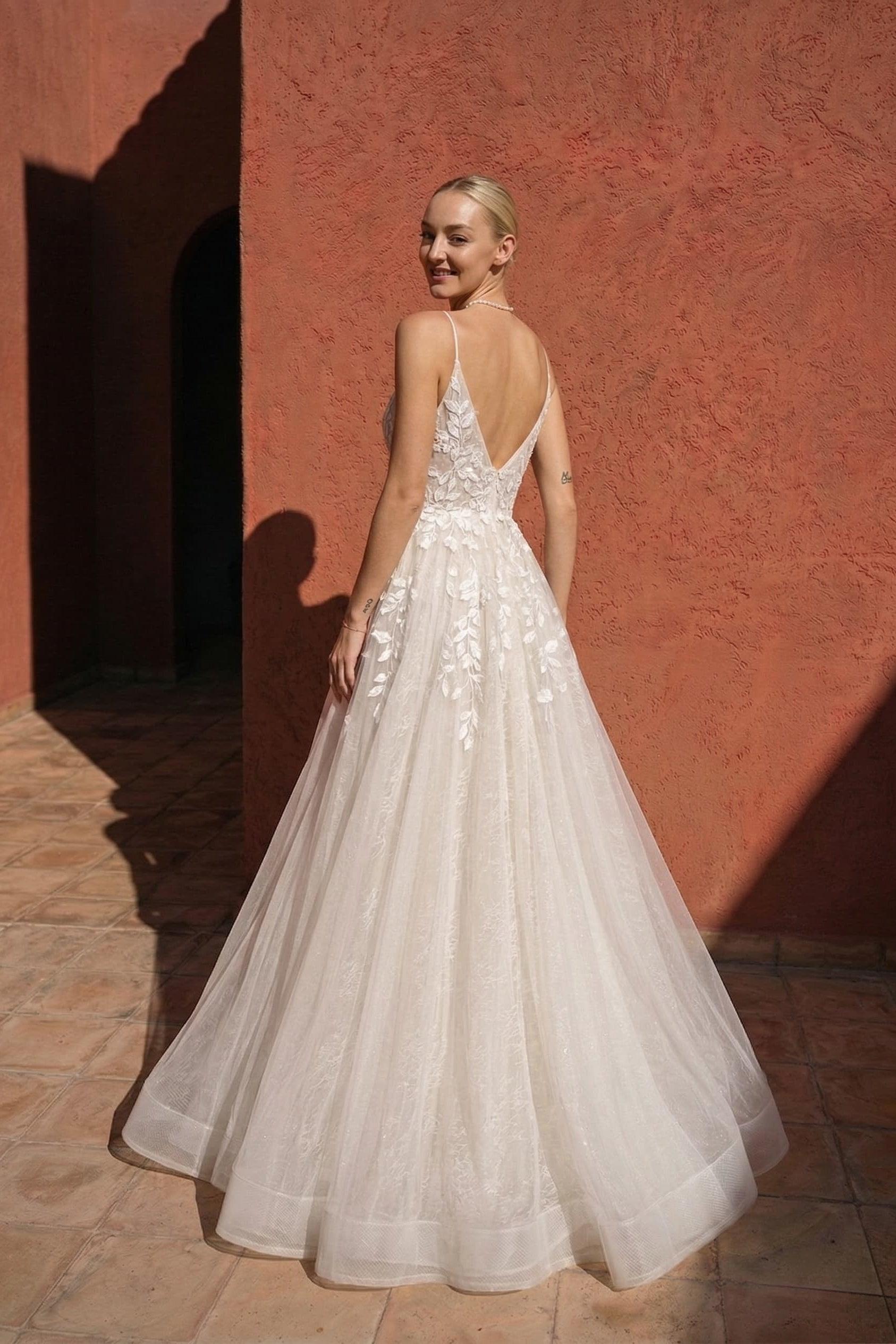A-Line Floor Length Lace Tulle Wedding Dress CW3119