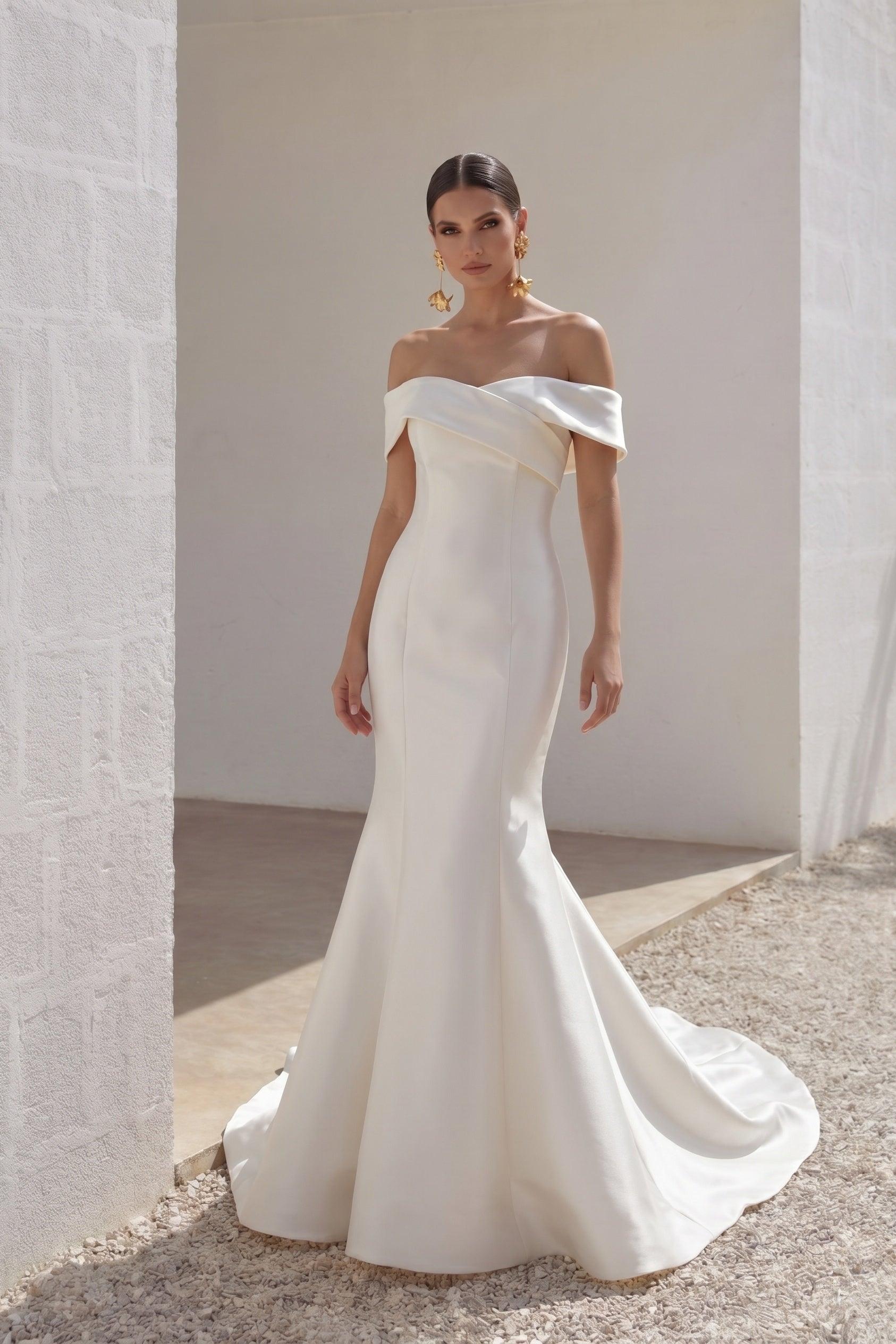 Trumpet-Mermaid Court Train Mikado Wedding Dress CW3125