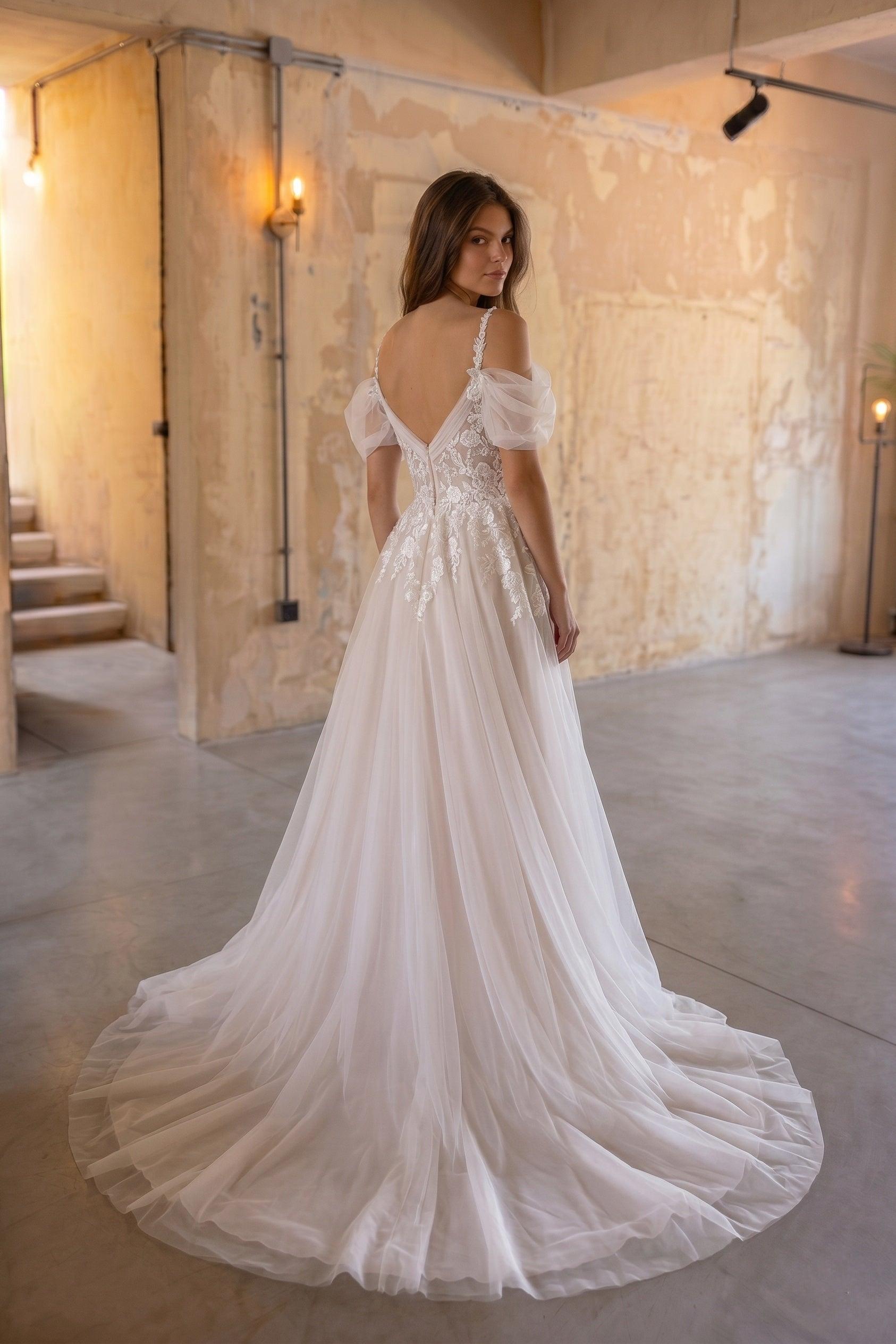 A-Line Chapel Train Lace Tulle Wedding Dress CW3127