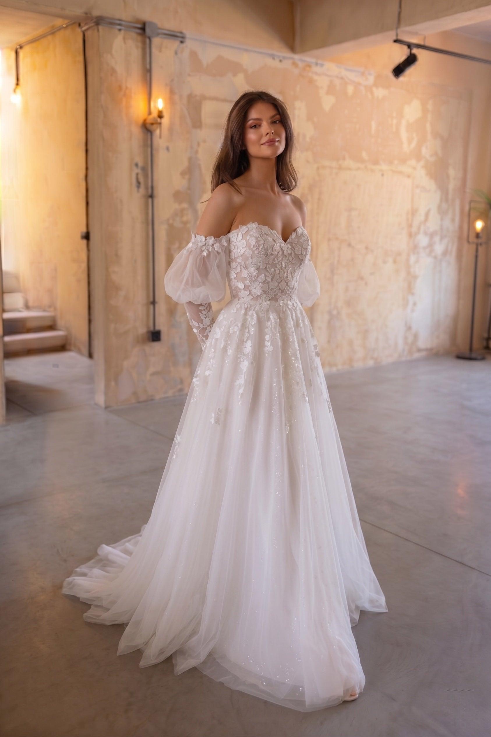 A-Line Chapel Train Lace Tulle Wedding Dress CW3128
