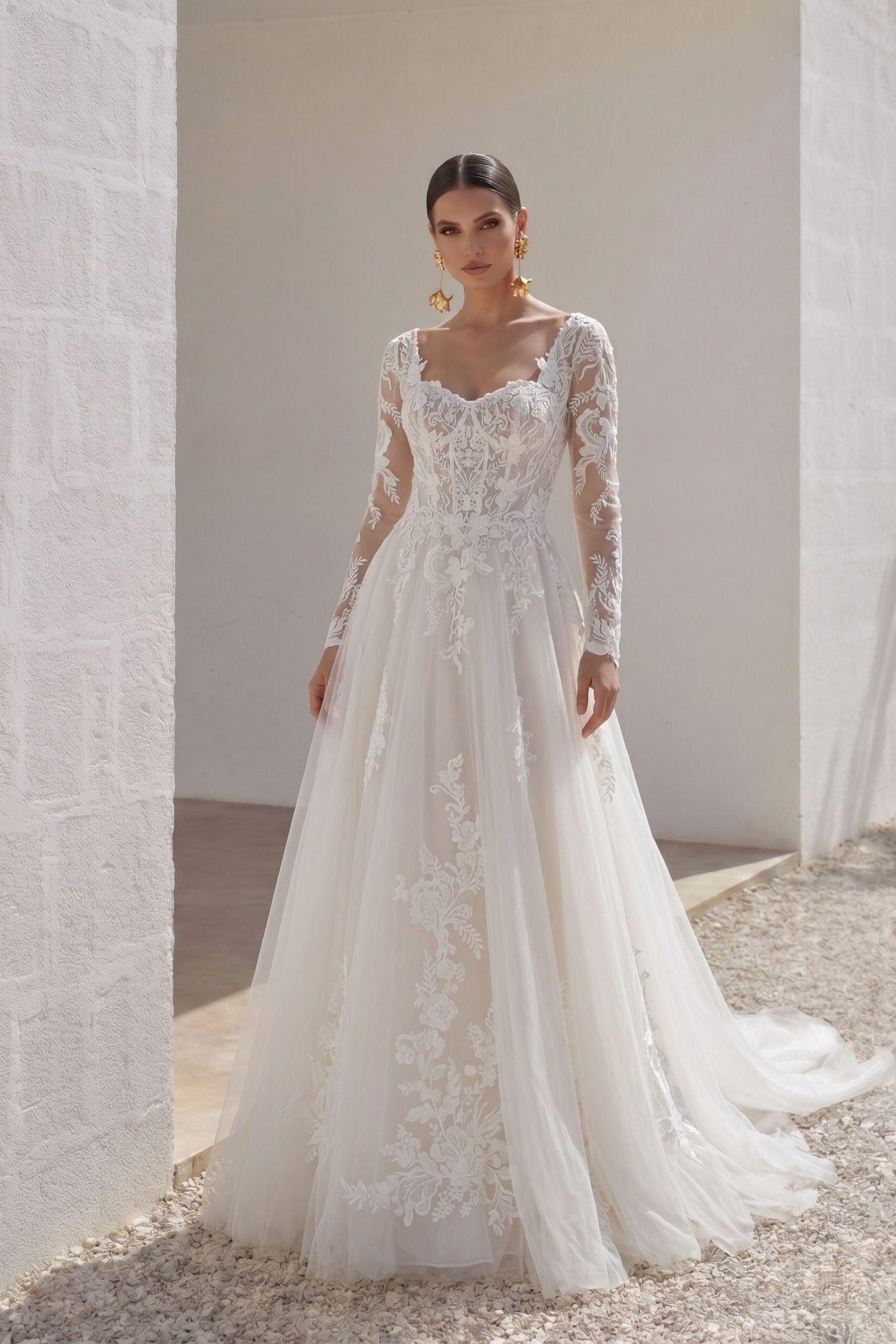 A-Line Court Train Lace Tulle Wedding Dress CW3129