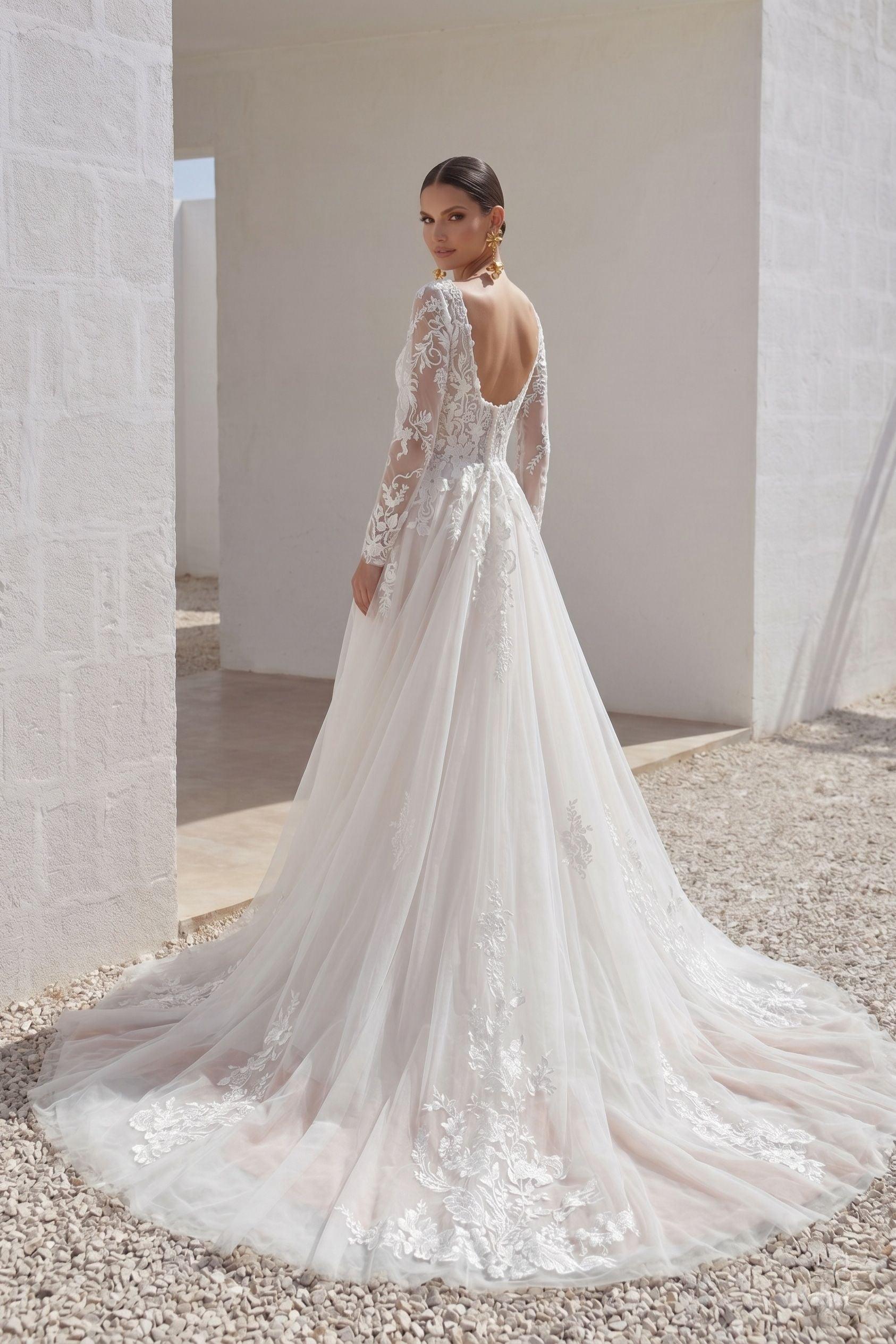 A-Line Court Train Lace Tulle Wedding Dress CW3129