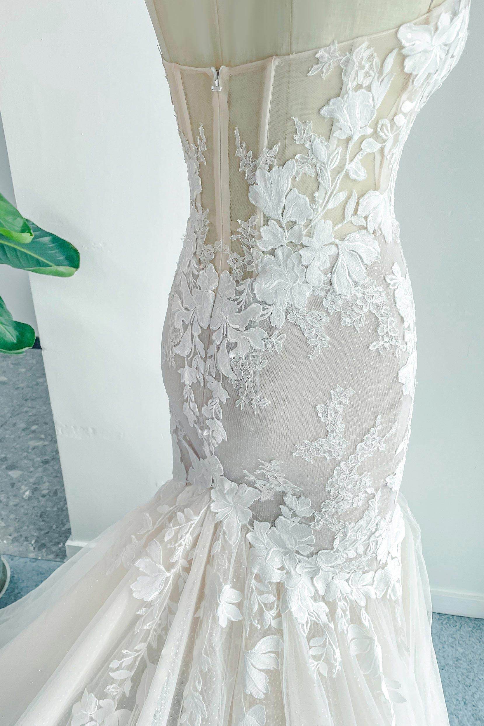 Trumpet-Mermaid Chapel Train Lace Tulle Wedding Dress CW3133