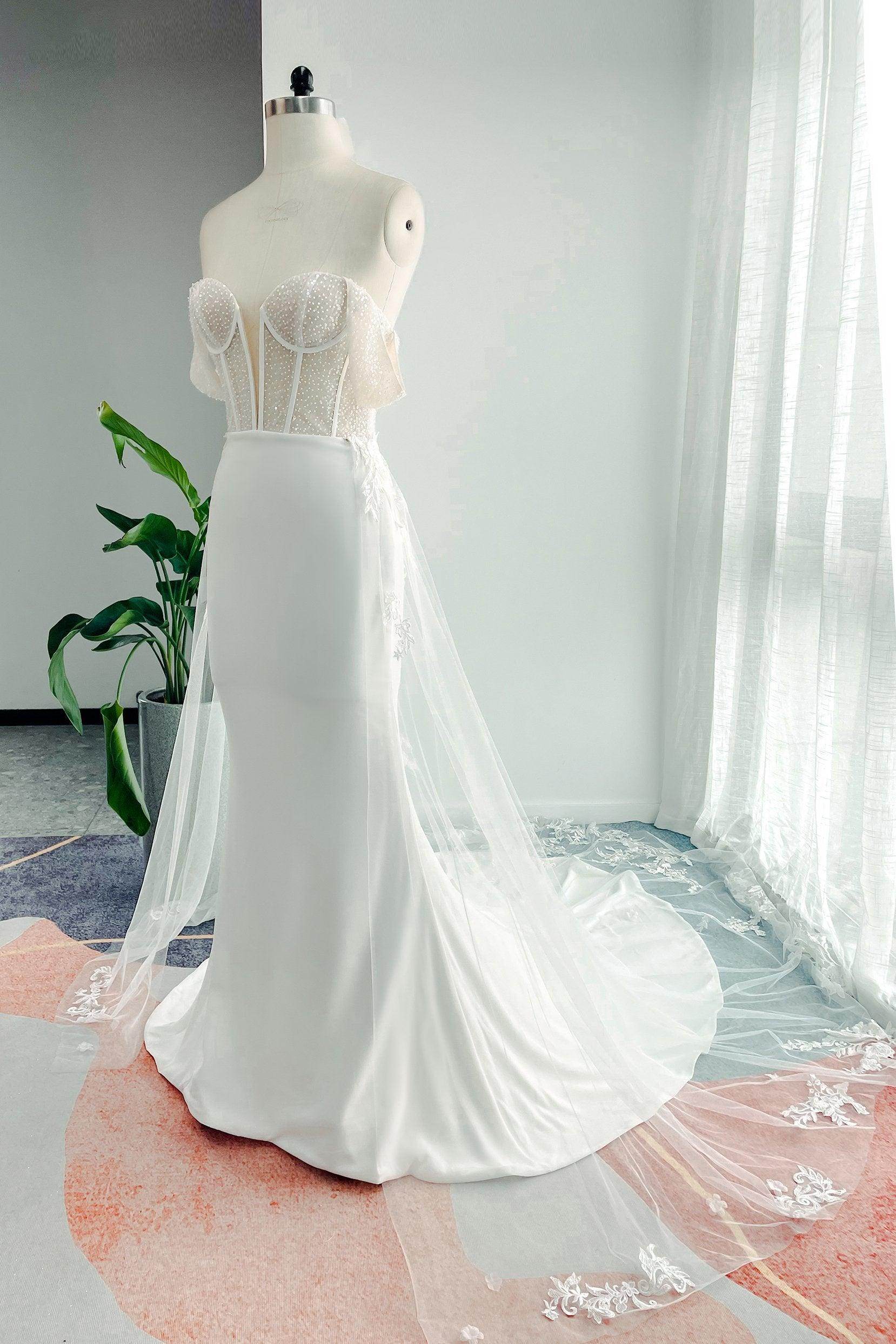 Trumpet-Mermaid Court Train Lace Stretch Satin Wedding Dress CW3139