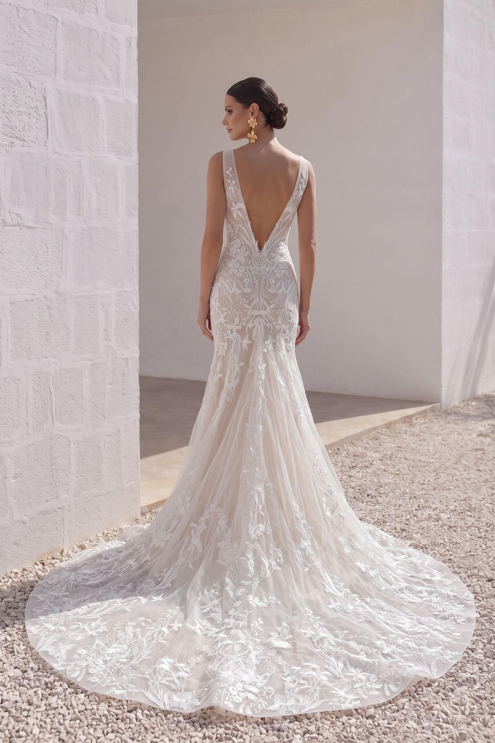 Trumpet-Mermaid Court Train Lace Tulle Wedding Dress CW3144