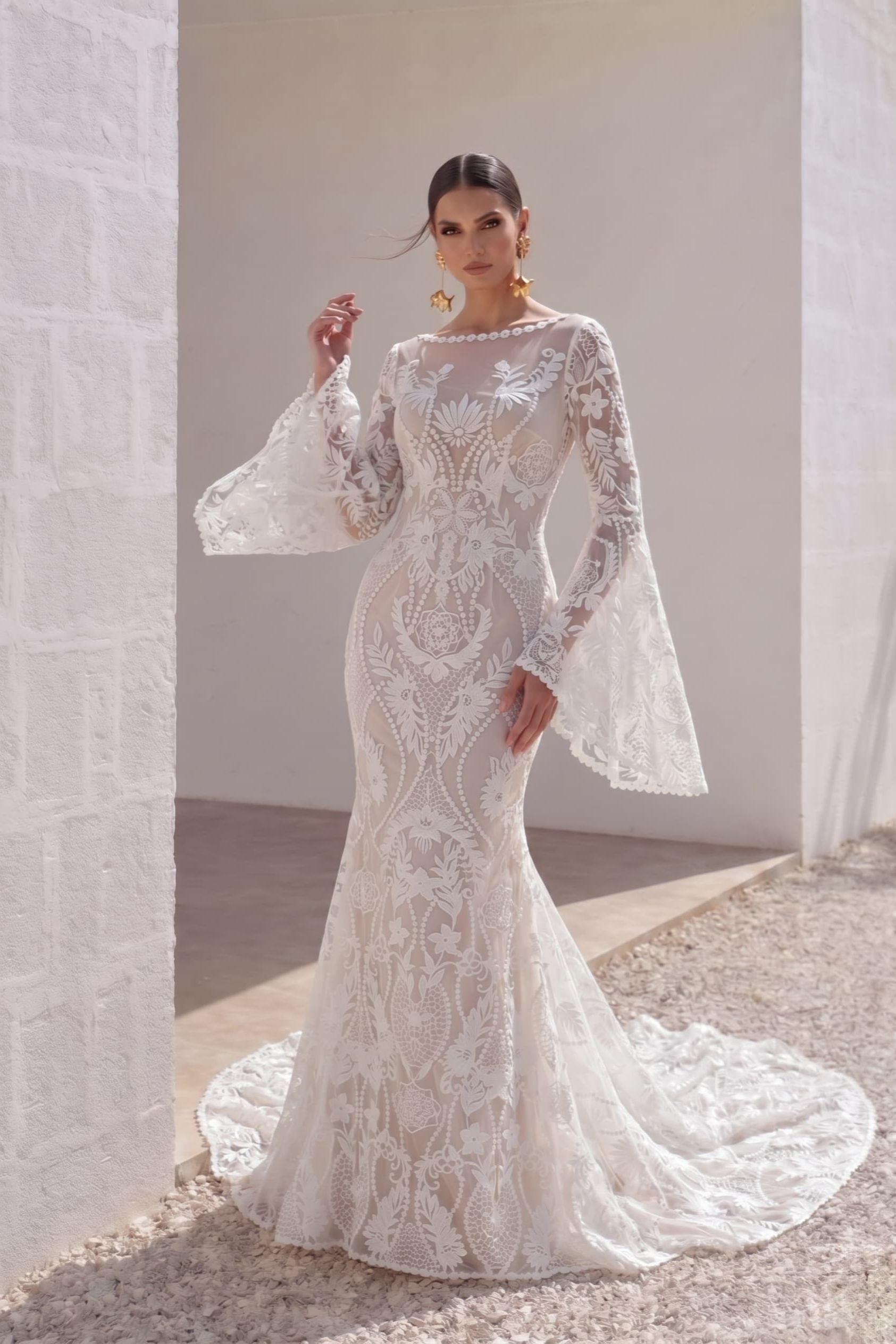 Trumpet-Mermaid Chapel Train Lace Tulle Wedding Dress CW3146