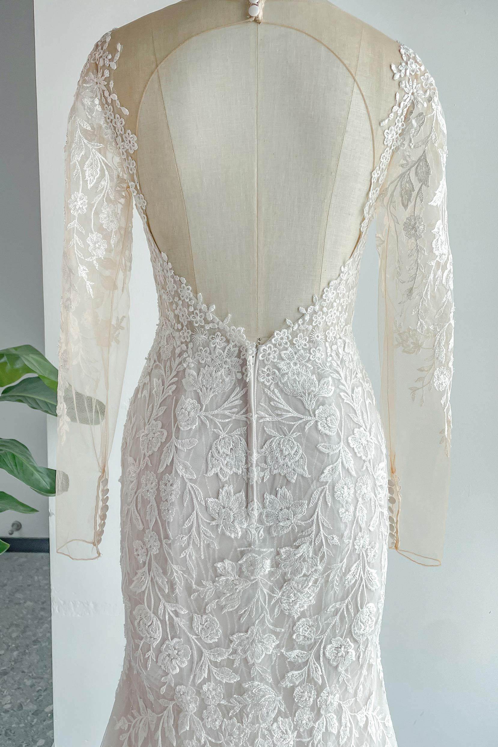 Trumpet-Mermaid Chapel Train Lace Tulle Wedding Dress CW3152