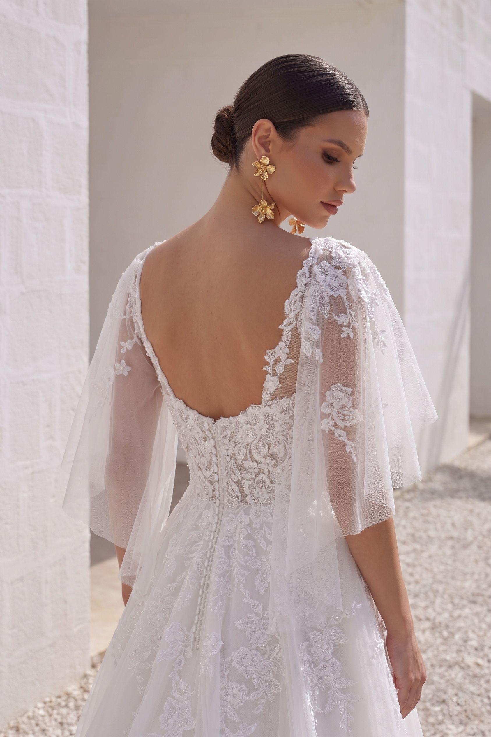 A-Line Court Train Lace Tulle Wedding Dress CW3160