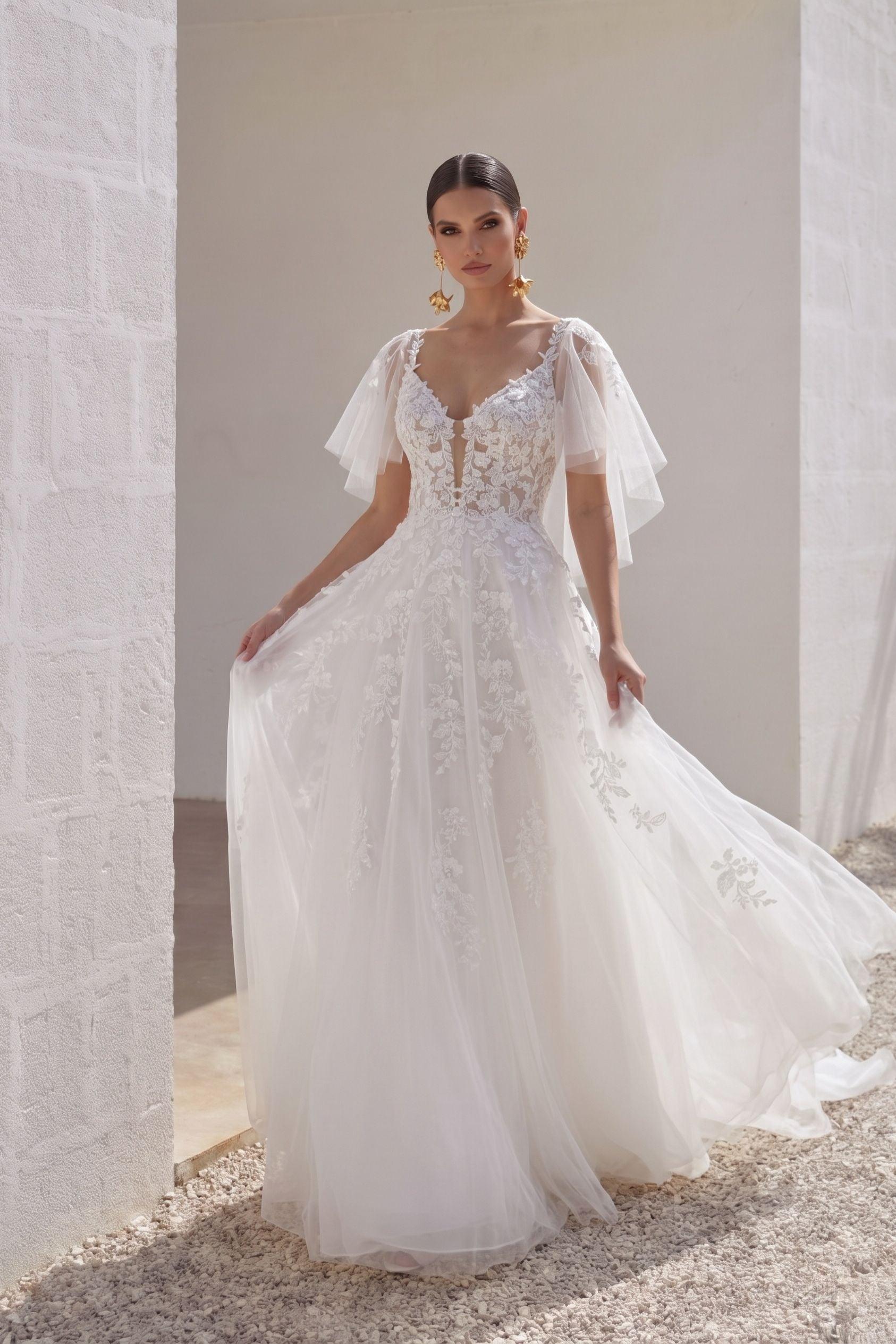 A-Line Court Train Lace Tulle Wedding Dress CW3160