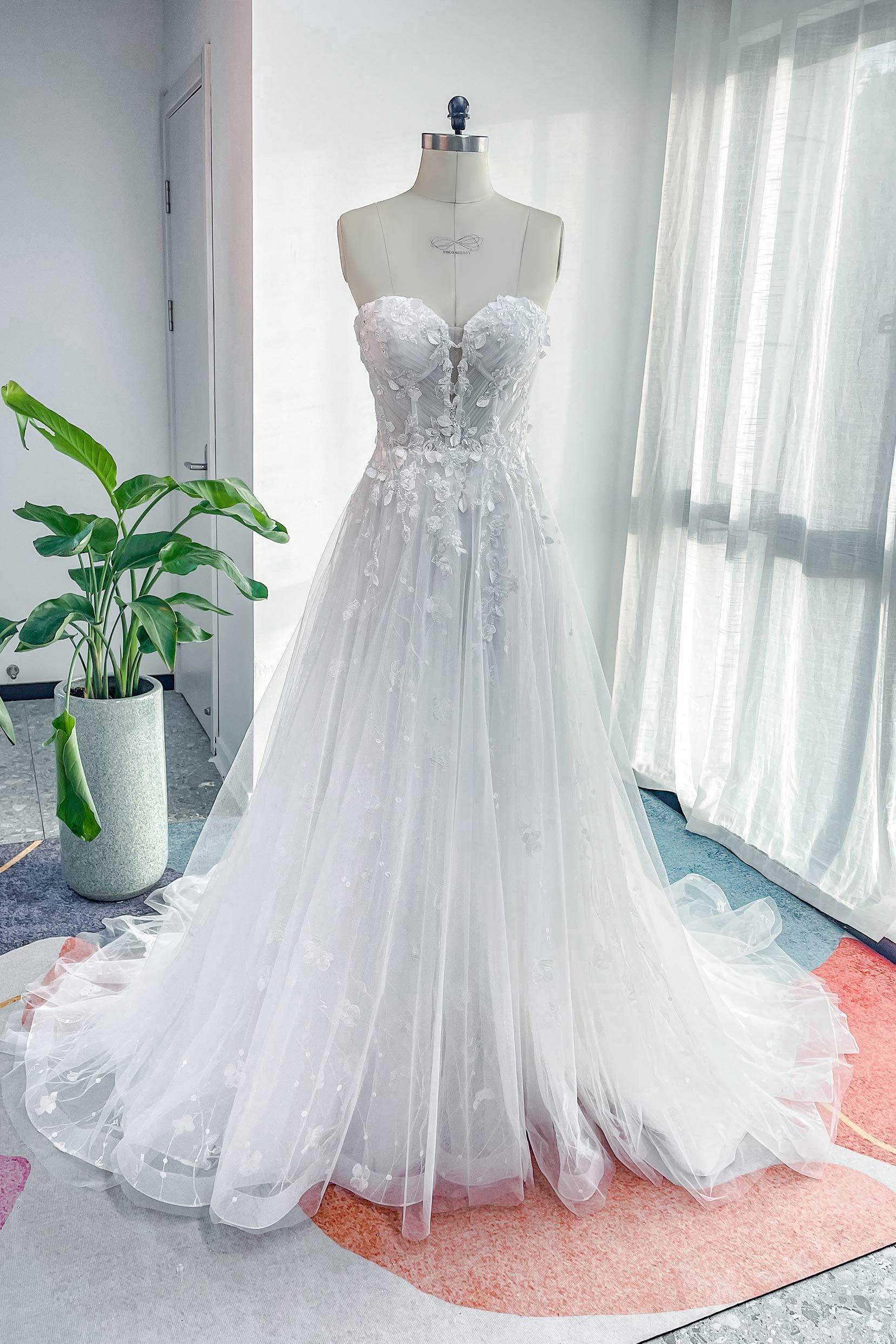 A-Line Court Train Lace Tulle Wedding Dress CW3161