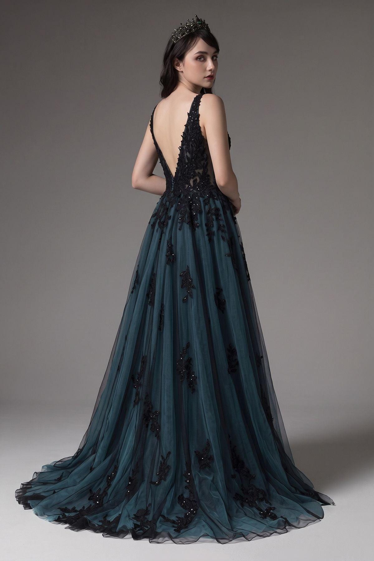 A-Line Court Train Tulle Wedding Dress CW3222