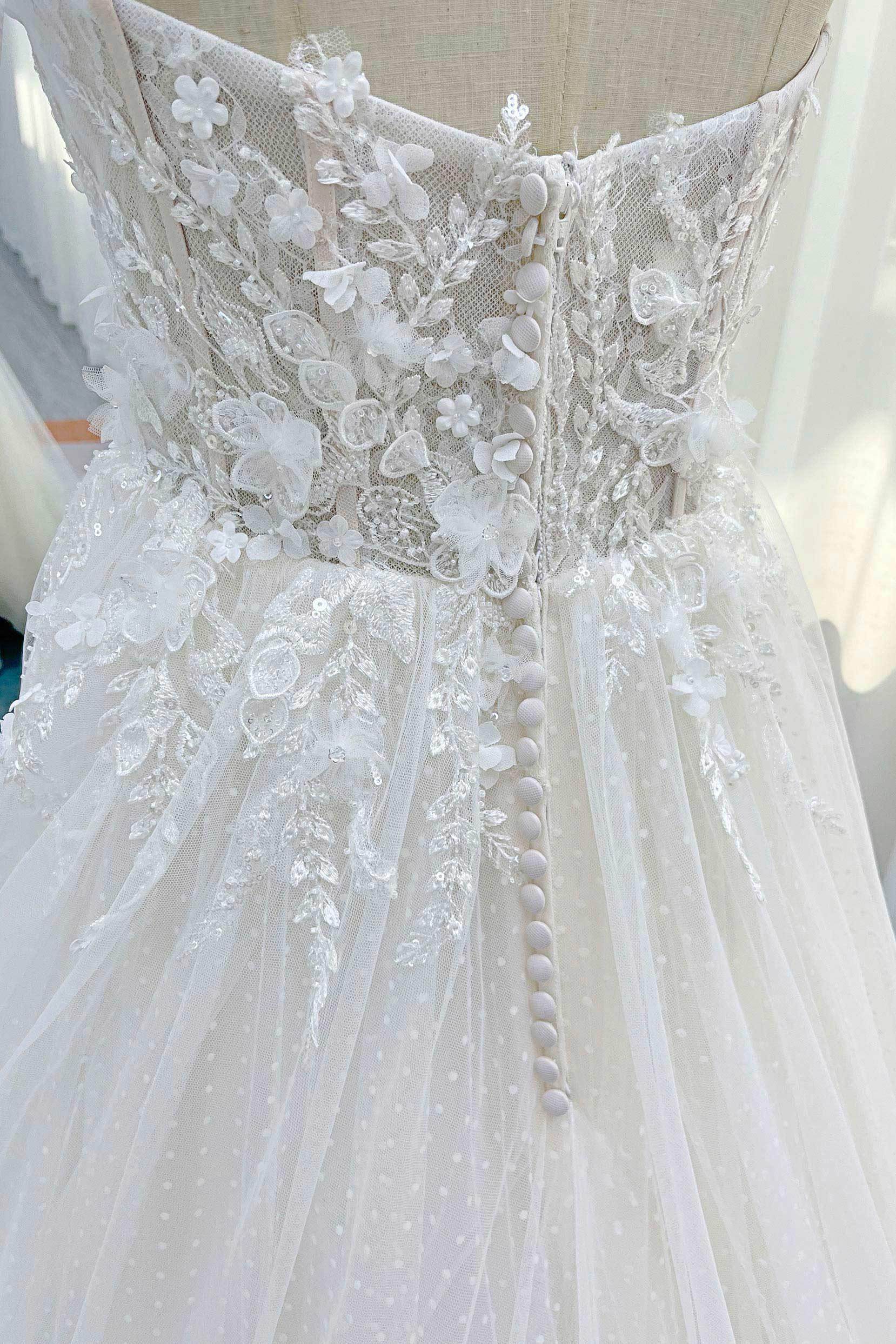 A-Line Court Train Lace Tulle Wedding Dress CW3225