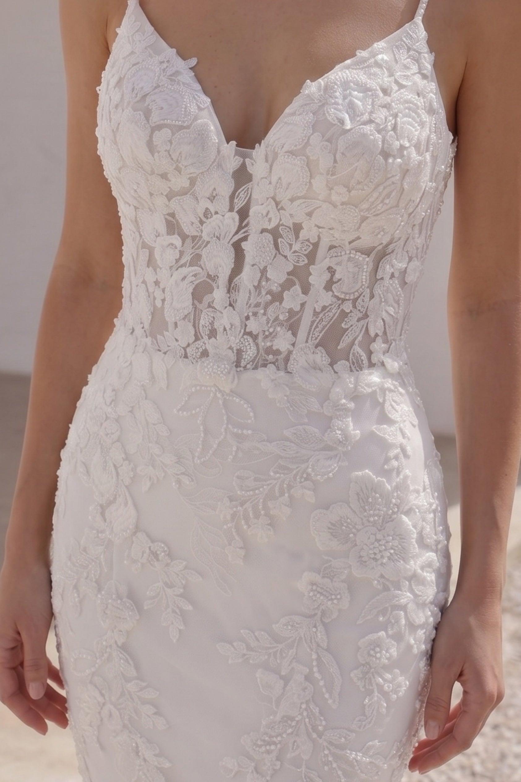 Trumpet-Mermaid Chapel Train Lace Tulle Wedding Dress CW3228