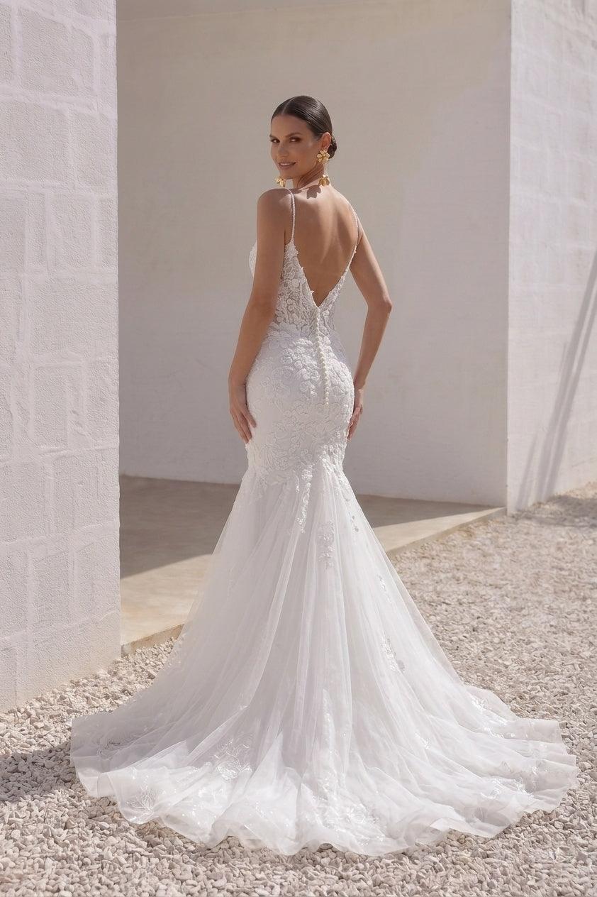 Trumpet-Mermaid Chapel Train Lace Tulle Wedding Dress CW3228