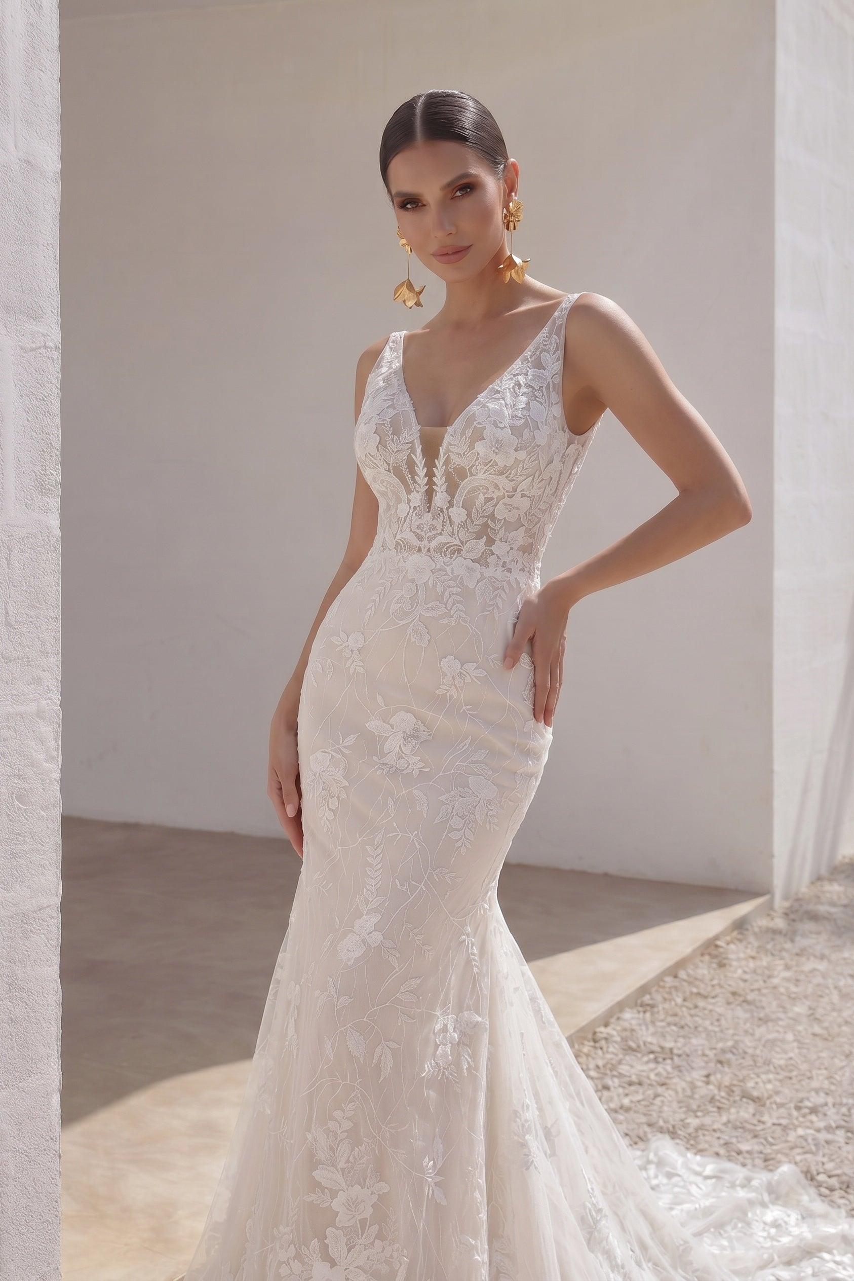 Trumpet-Mermaid Chapel Train Lace Tulle Wedding Dress CW3230