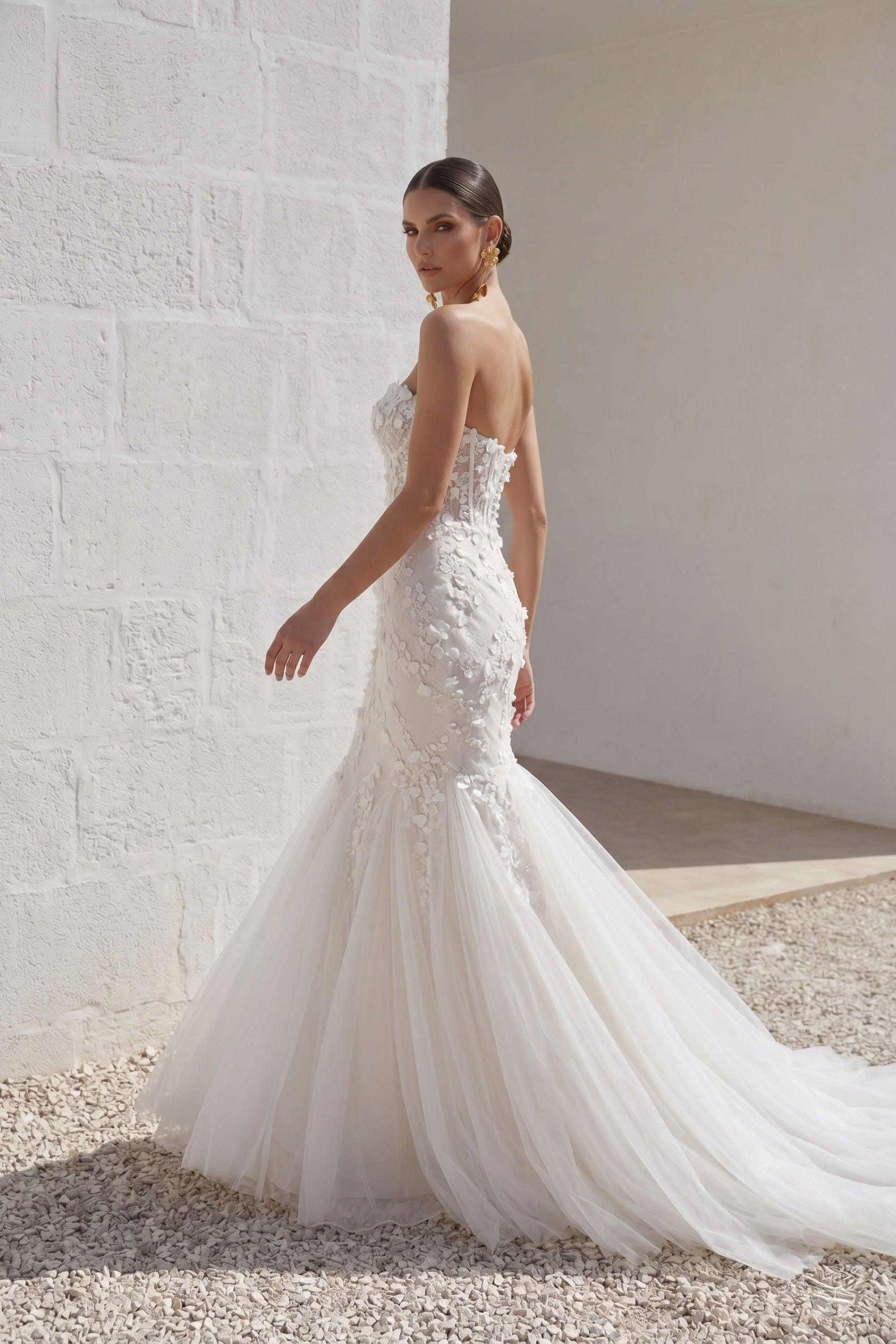 Trumpet-Mermaid Court Train Lace Tulle Wedding Dress CW3244