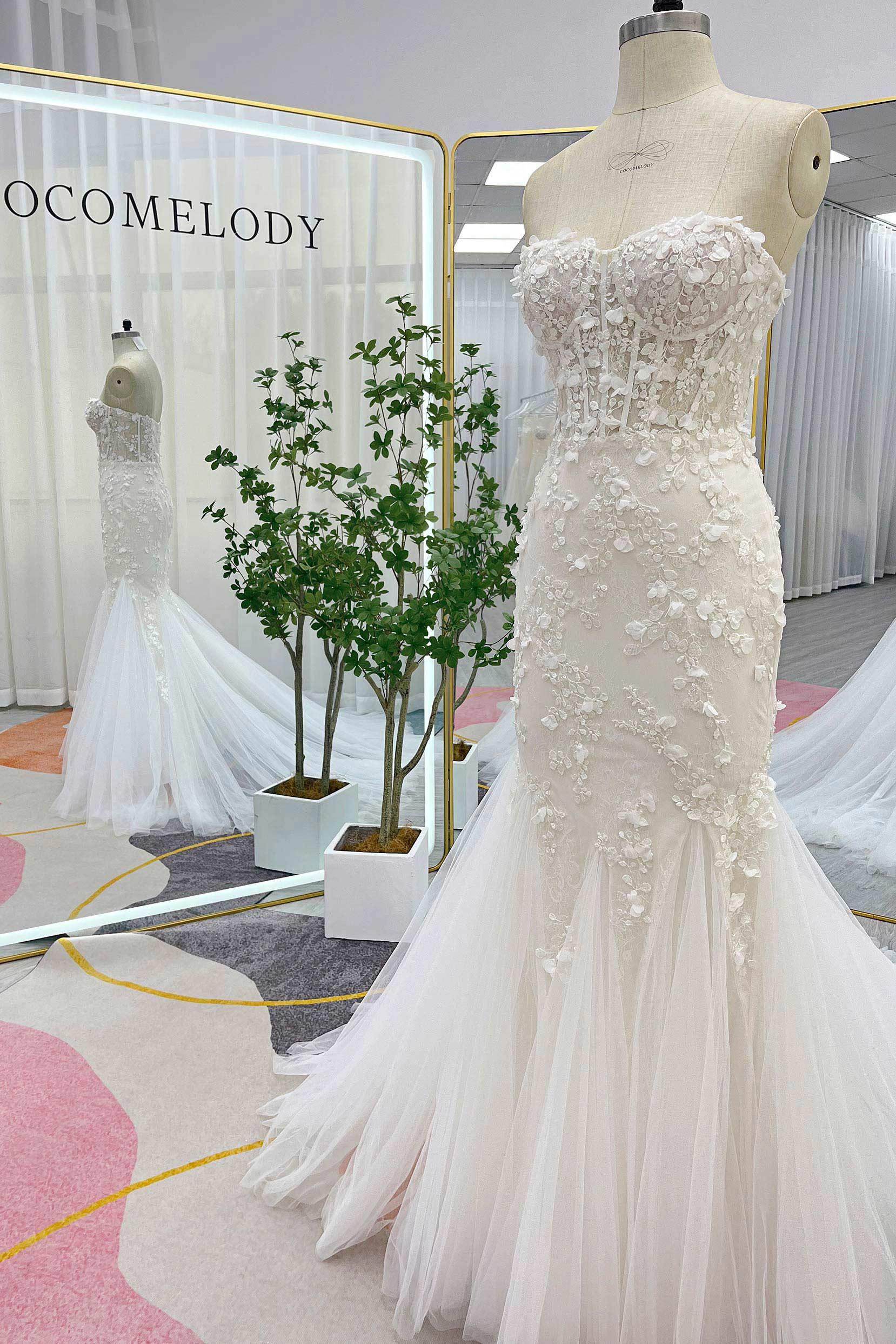 Trumpet-Mermaid Court Train Lace Tulle Wedding Dress CW3244