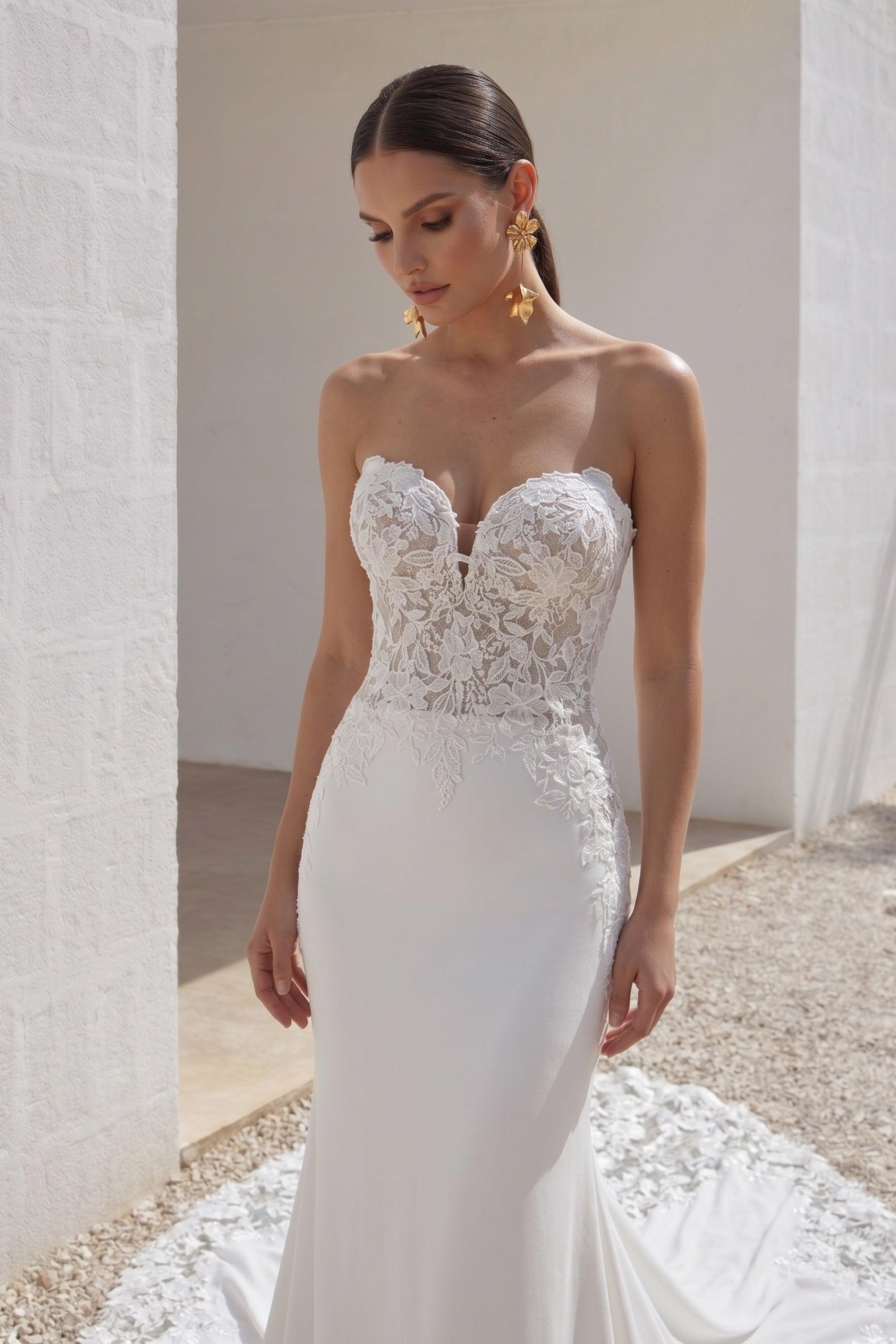 Trumpet-Mermaid Chapel Train Lace Luxuriant Satin Wedding Dress CW3248