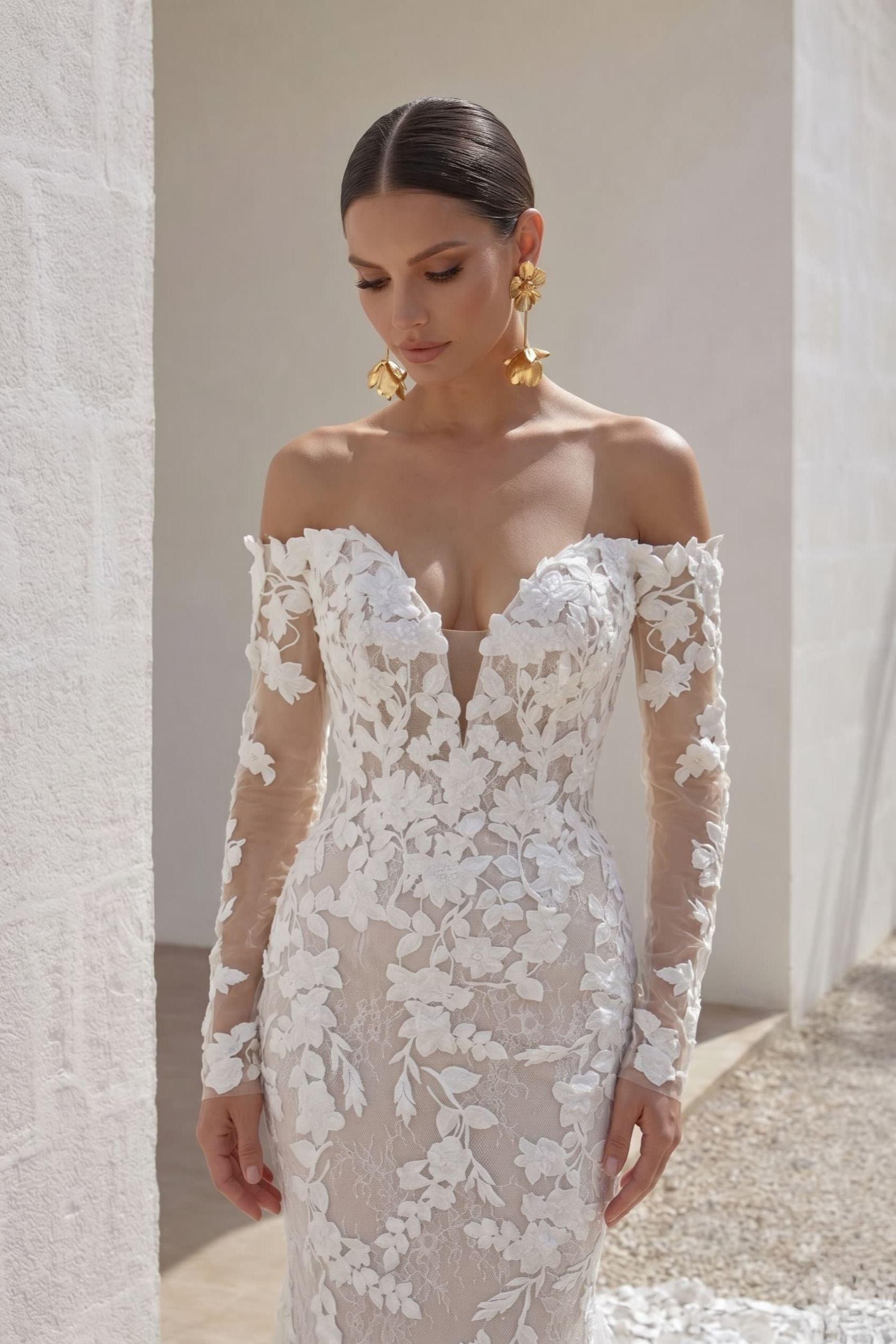 Trumpet-Mermaid Court Train Lace Tulle Wedding Dress CW3250