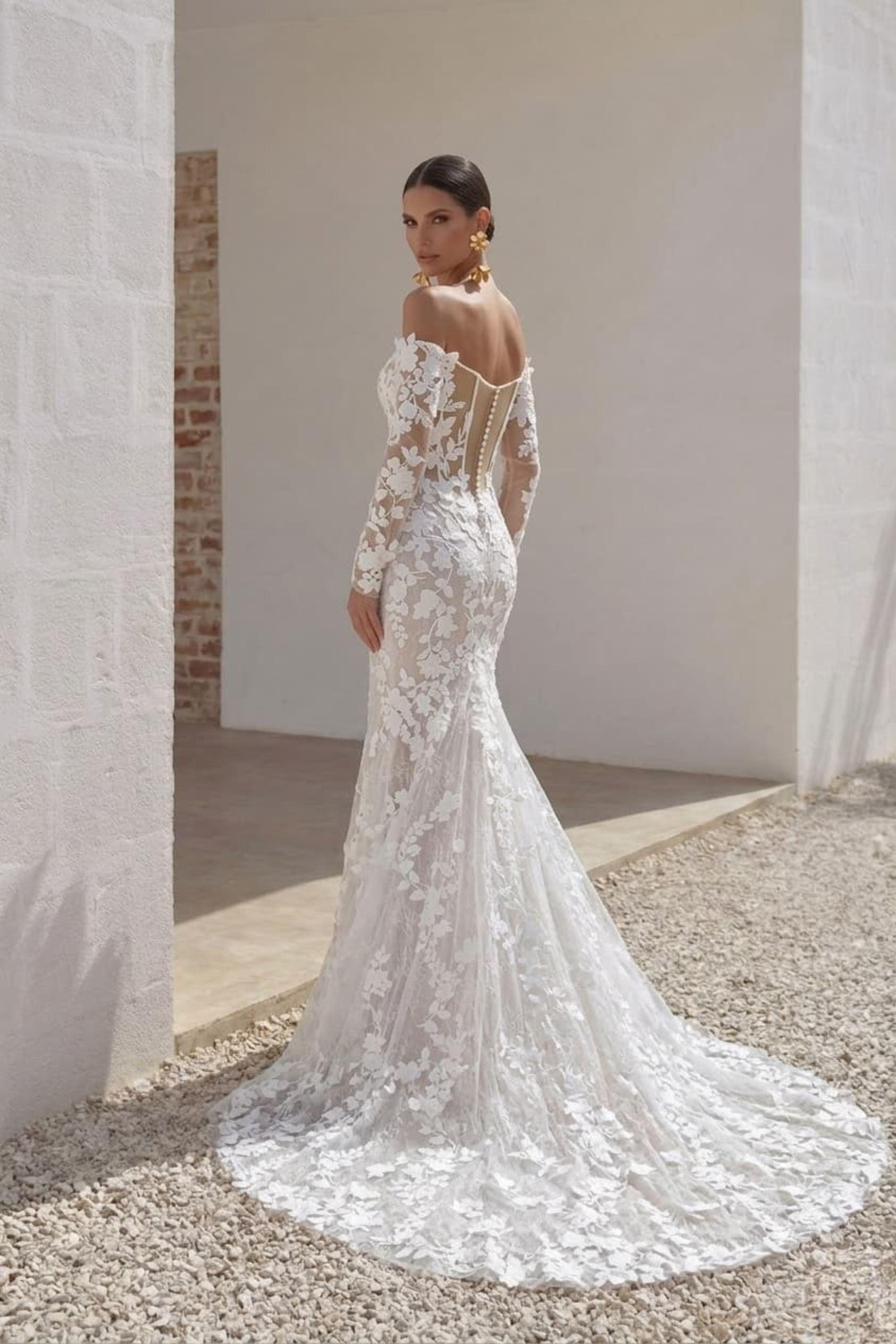 Trumpet-Mermaid Court Train Lace Tulle Wedding Dress CW3250