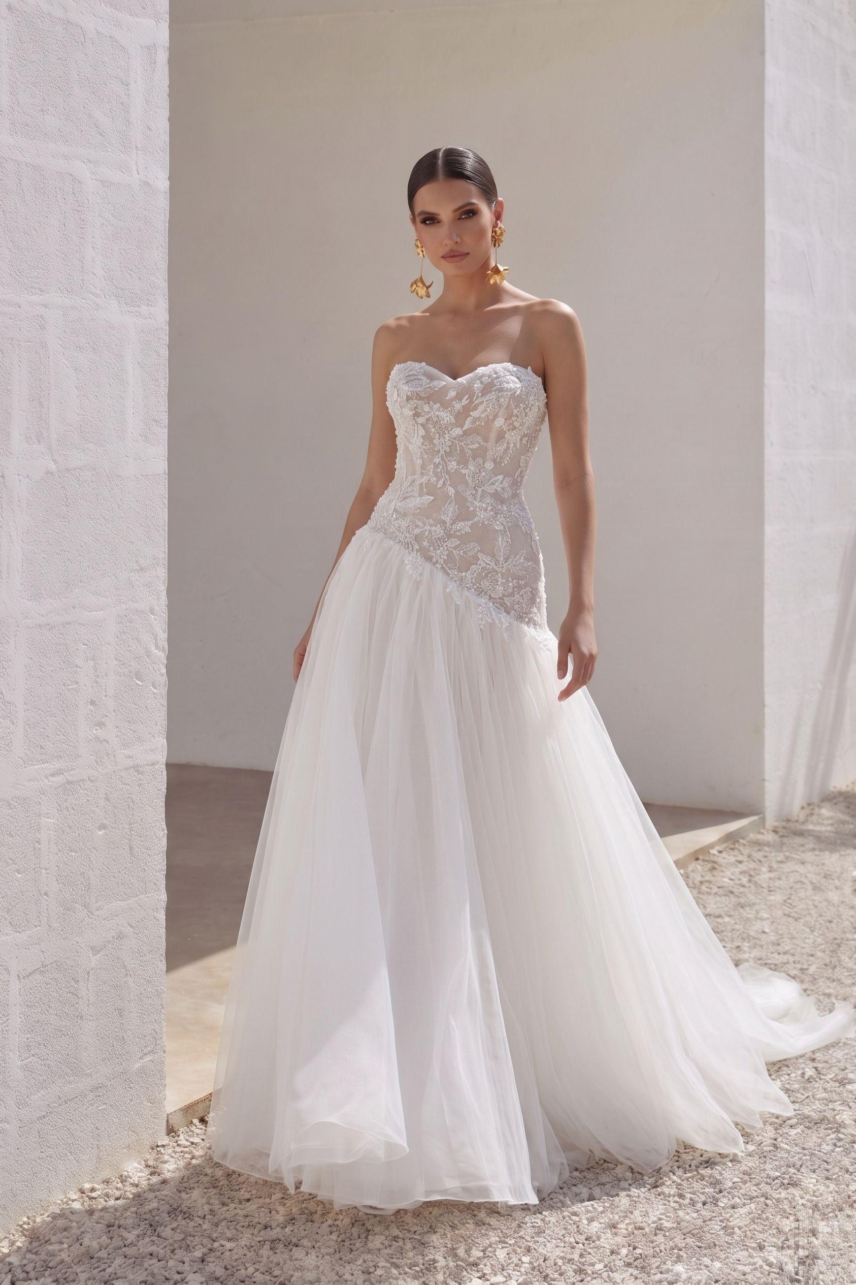 Trumpet-Mermaid Chapel Train Lace Tulle Wedding Dress CW3254