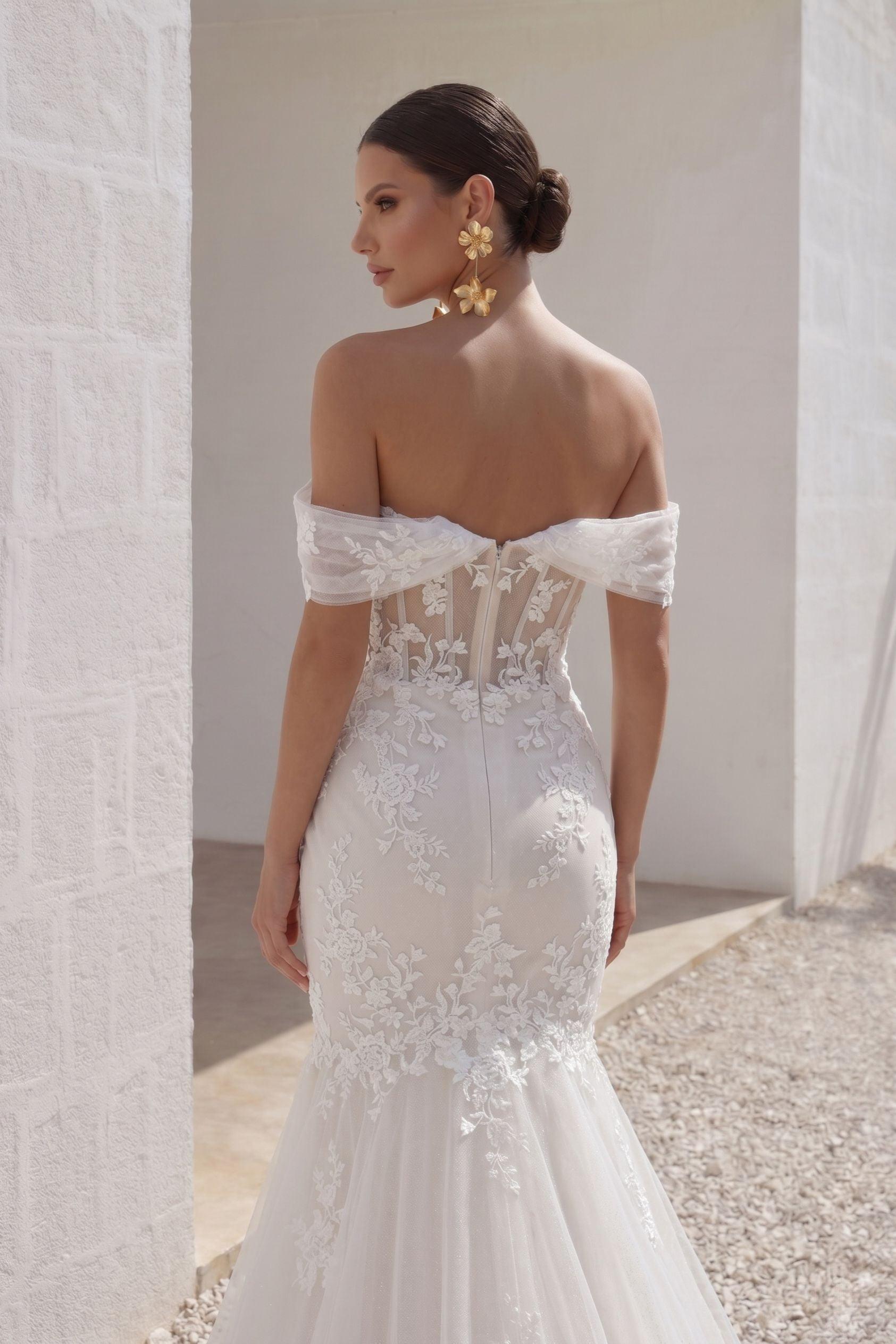 Trumpet-Mermaid Chapel Train Lace Wedding Dress CW3255