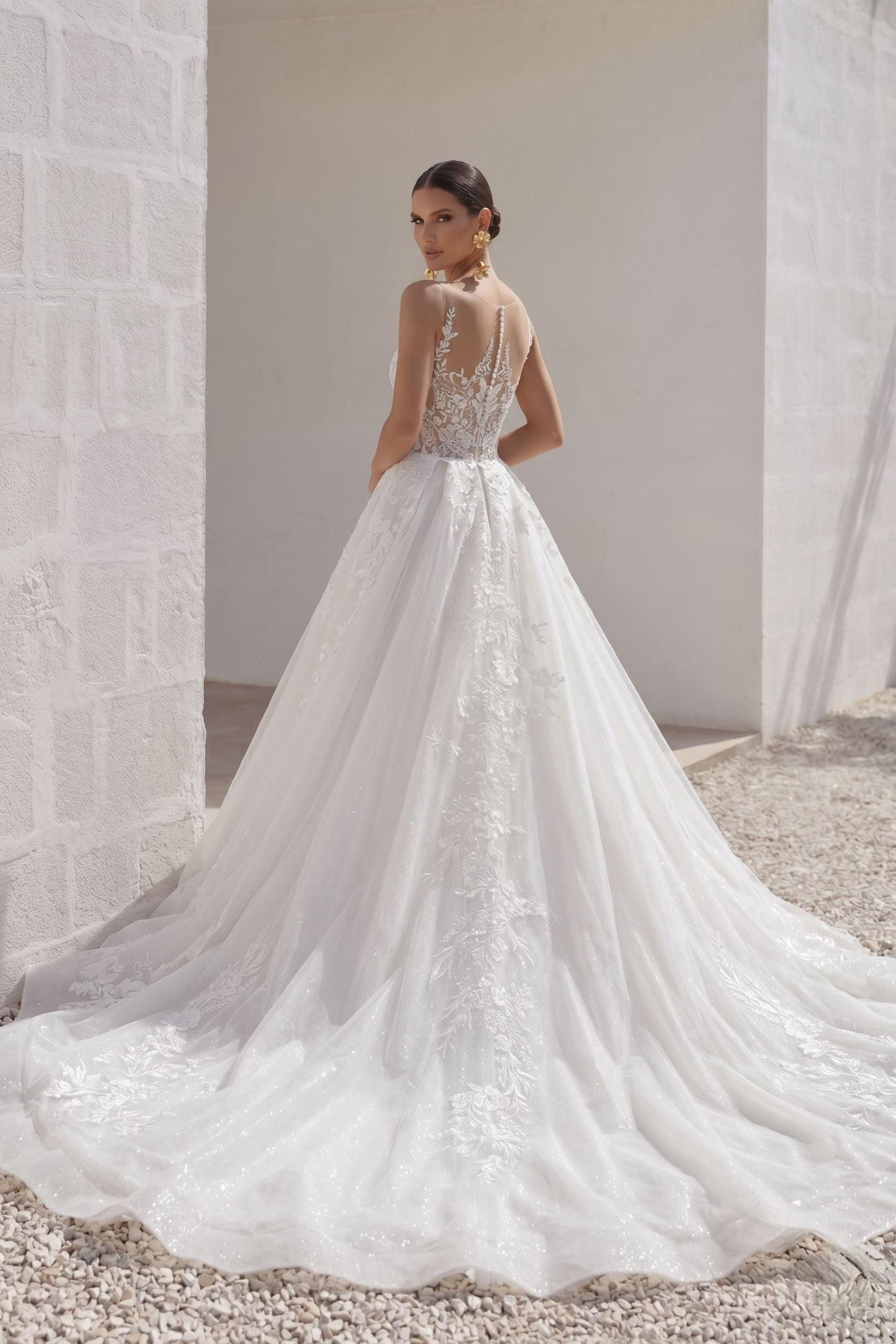 A-Line Chapel Train Lace Tulle Wedding Dress CW3260