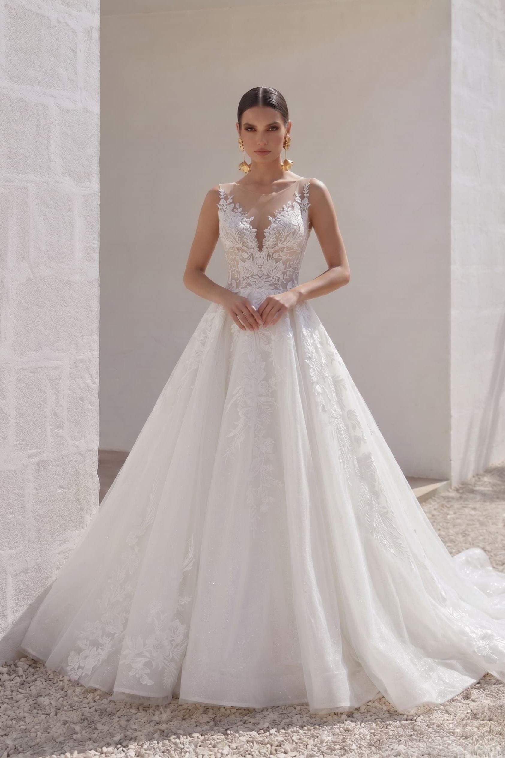 A-Line Chapel Train Lace Tulle Wedding Dress CW3260