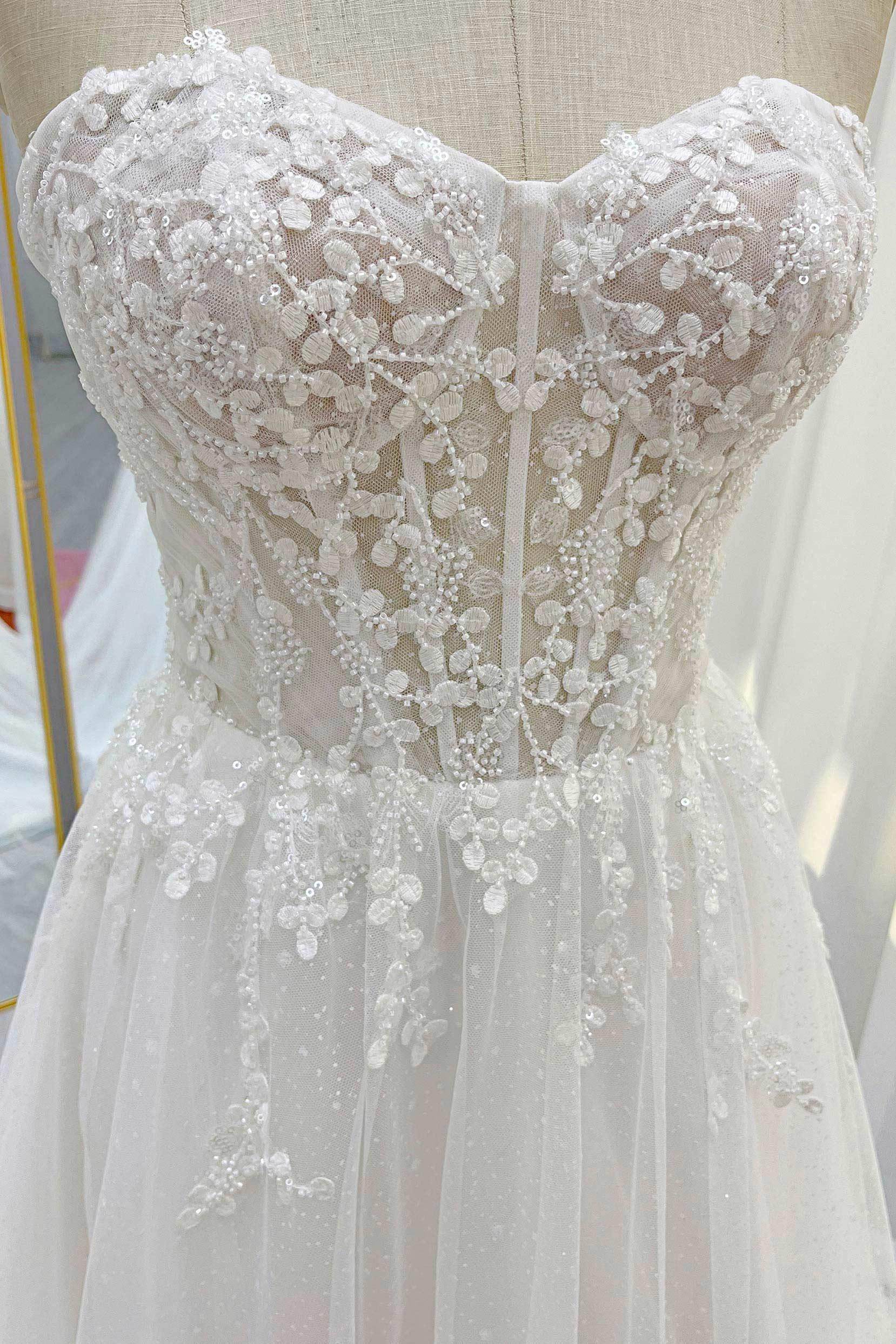A-Line Court Train Lace Tulle Wedding Dress CW3263
