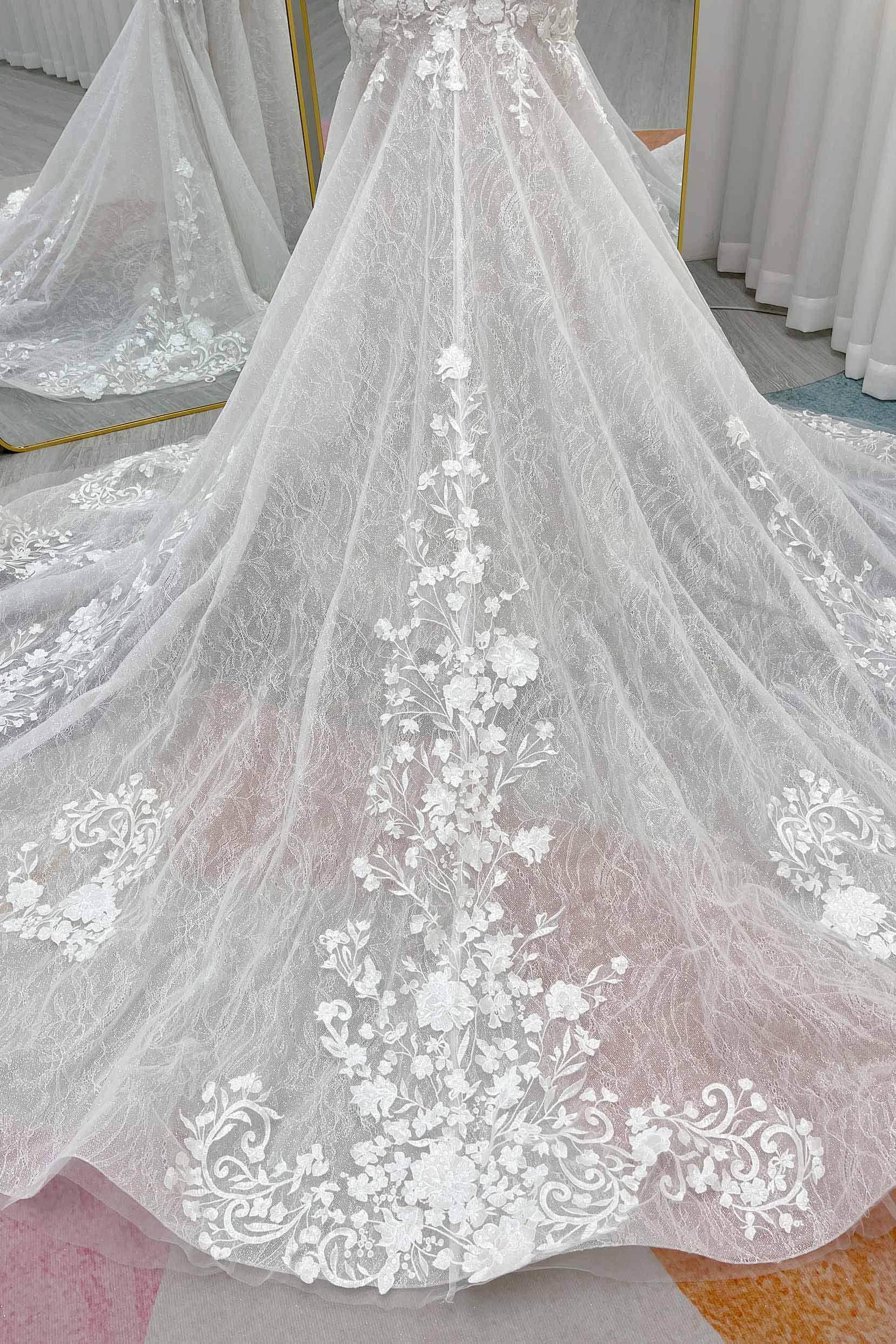 Trumpet-Mermaid Court Train Lace Tulle Wedding Dress CW3275