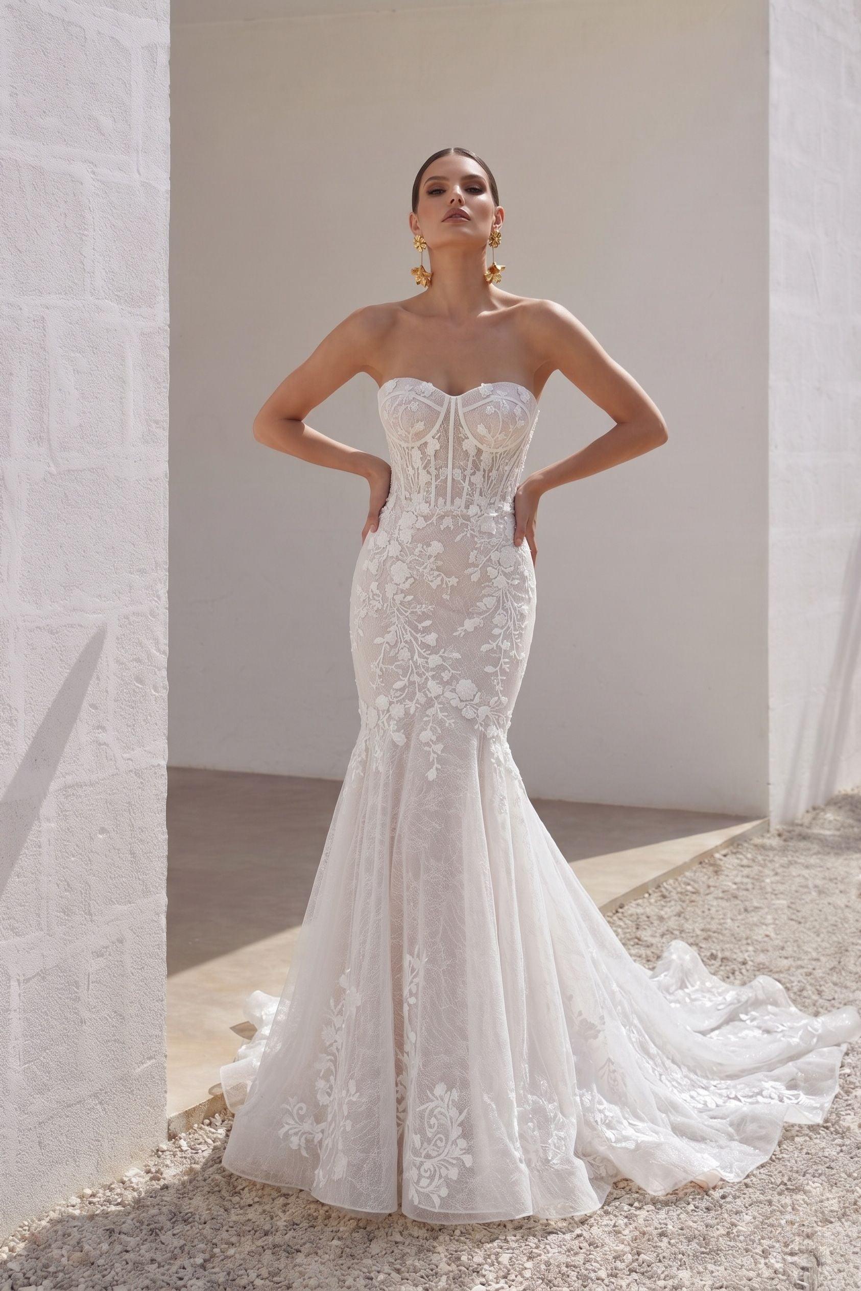 Trumpet-Mermaid Court Train Lace Tulle Wedding Dress CW3275