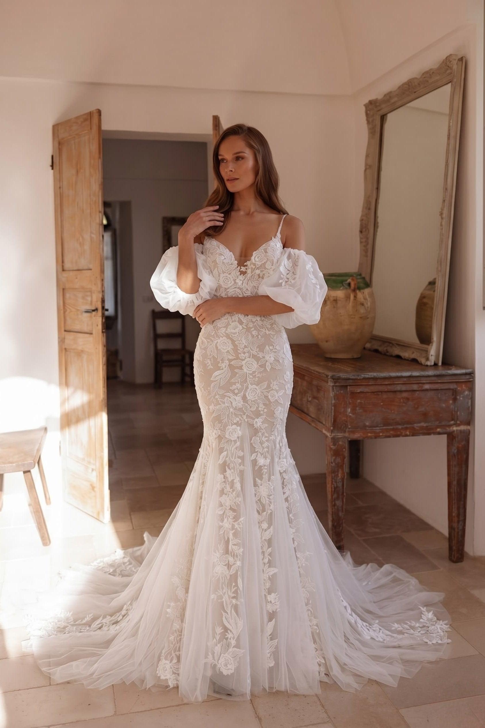 Trumpet-Mermaid Chapel Train Lace Tulle Wedding Dress CW3276