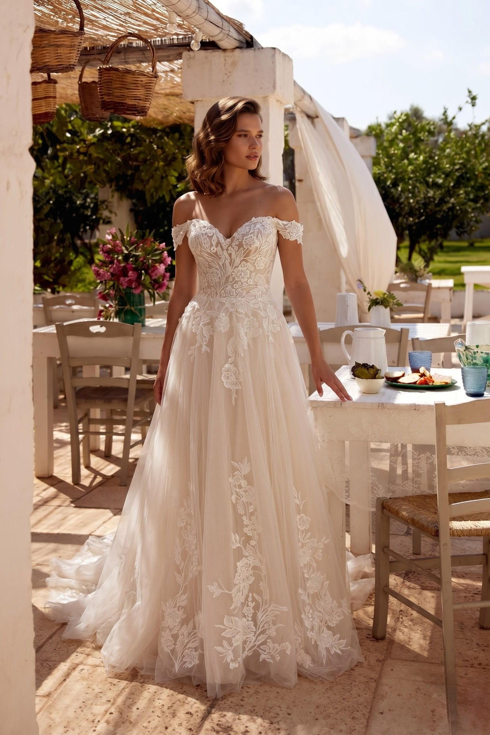 A-Line Chapel Train Lace Tulle Wedding Dress CW3278