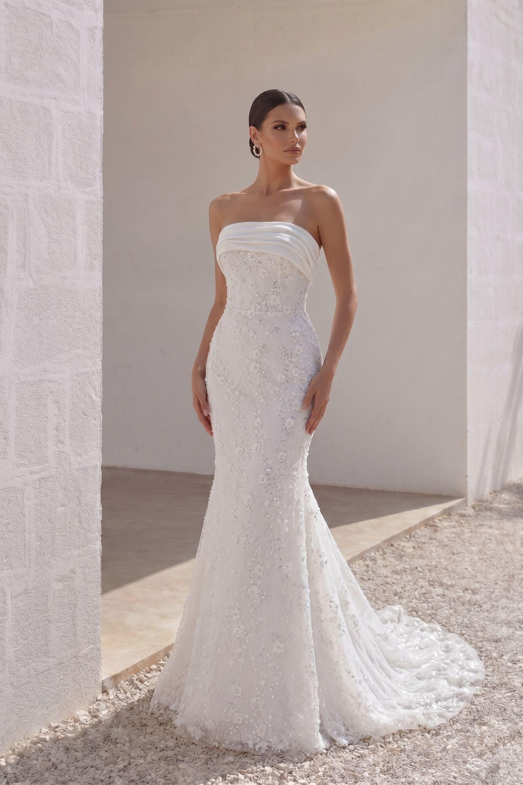 Trumpet-Mermaid Court Train Lace Satin Wedding Dress CW3280