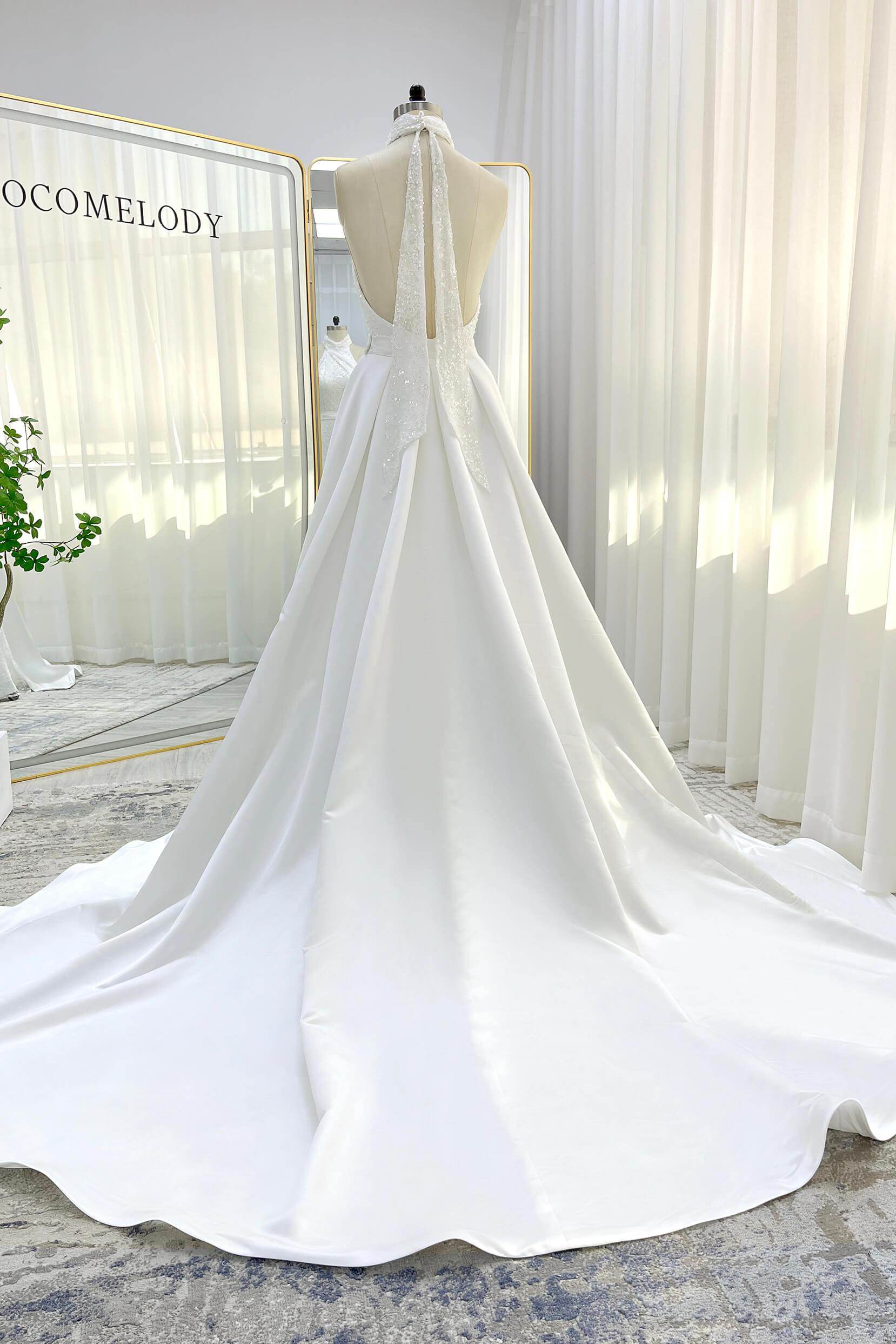 Trumpet-Mermaid Court Train Satin Wedding Dress CW3331