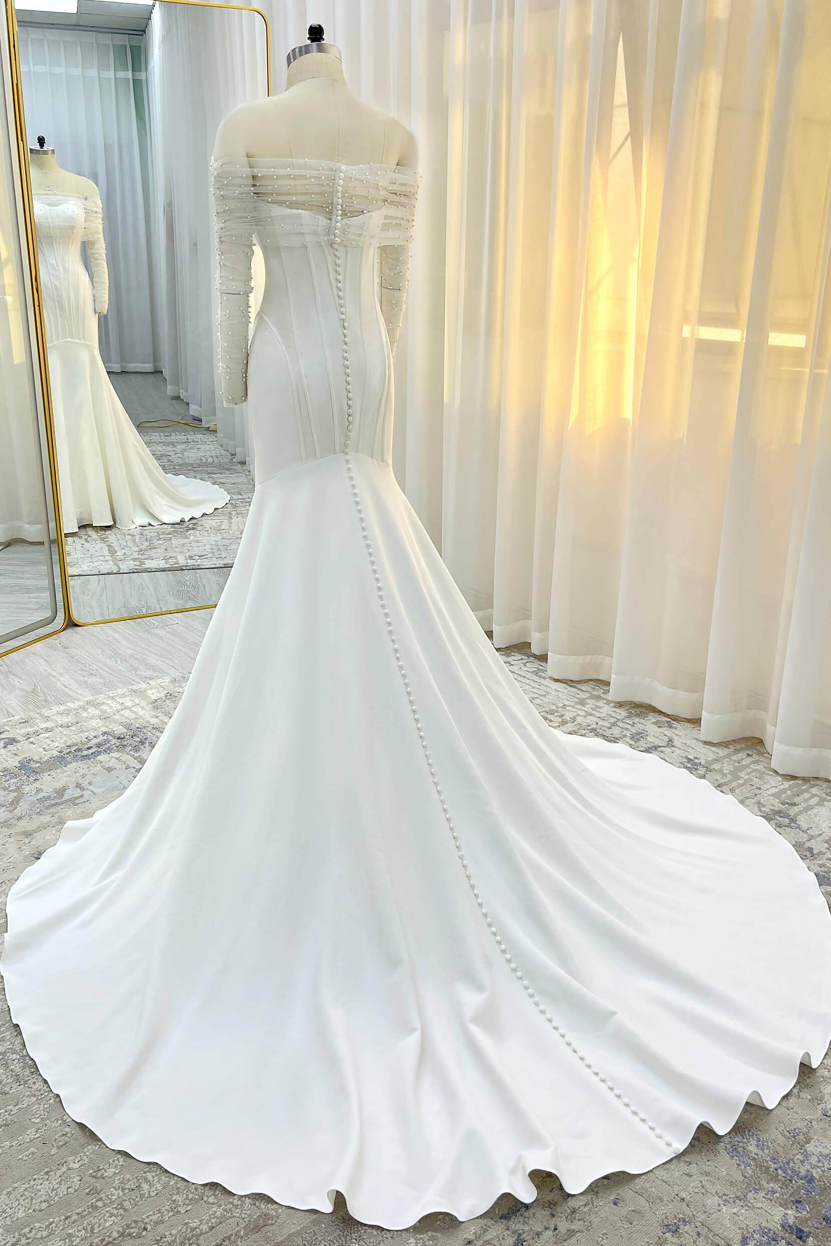 Trumpet-Mermaid Court Train Stretch Satin Wedding Dress CW3332