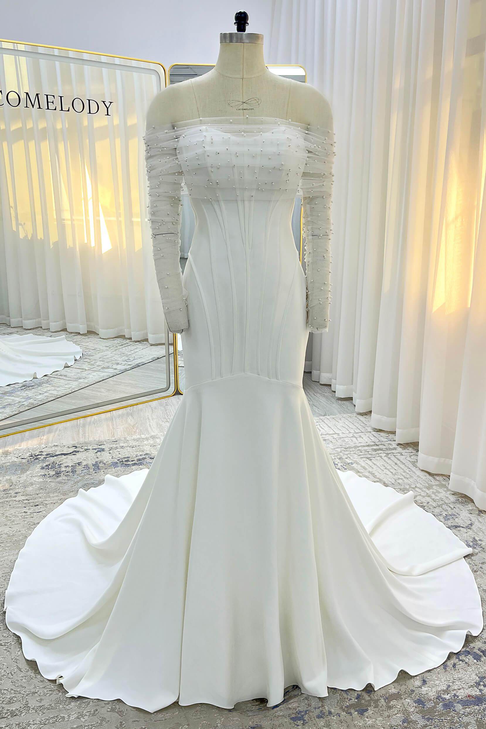 Trumpet-Mermaid Court Train Stretch Satin Wedding Dress CW3332