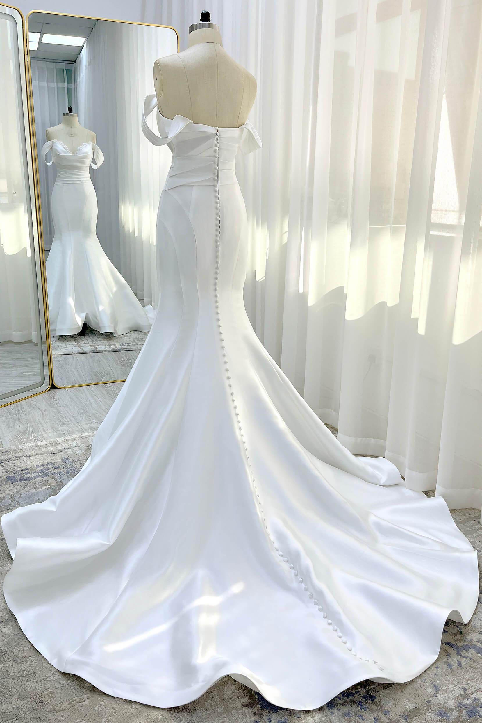 Trumpet-Mermaid Court Train Glitter Wedding Dress CW3334