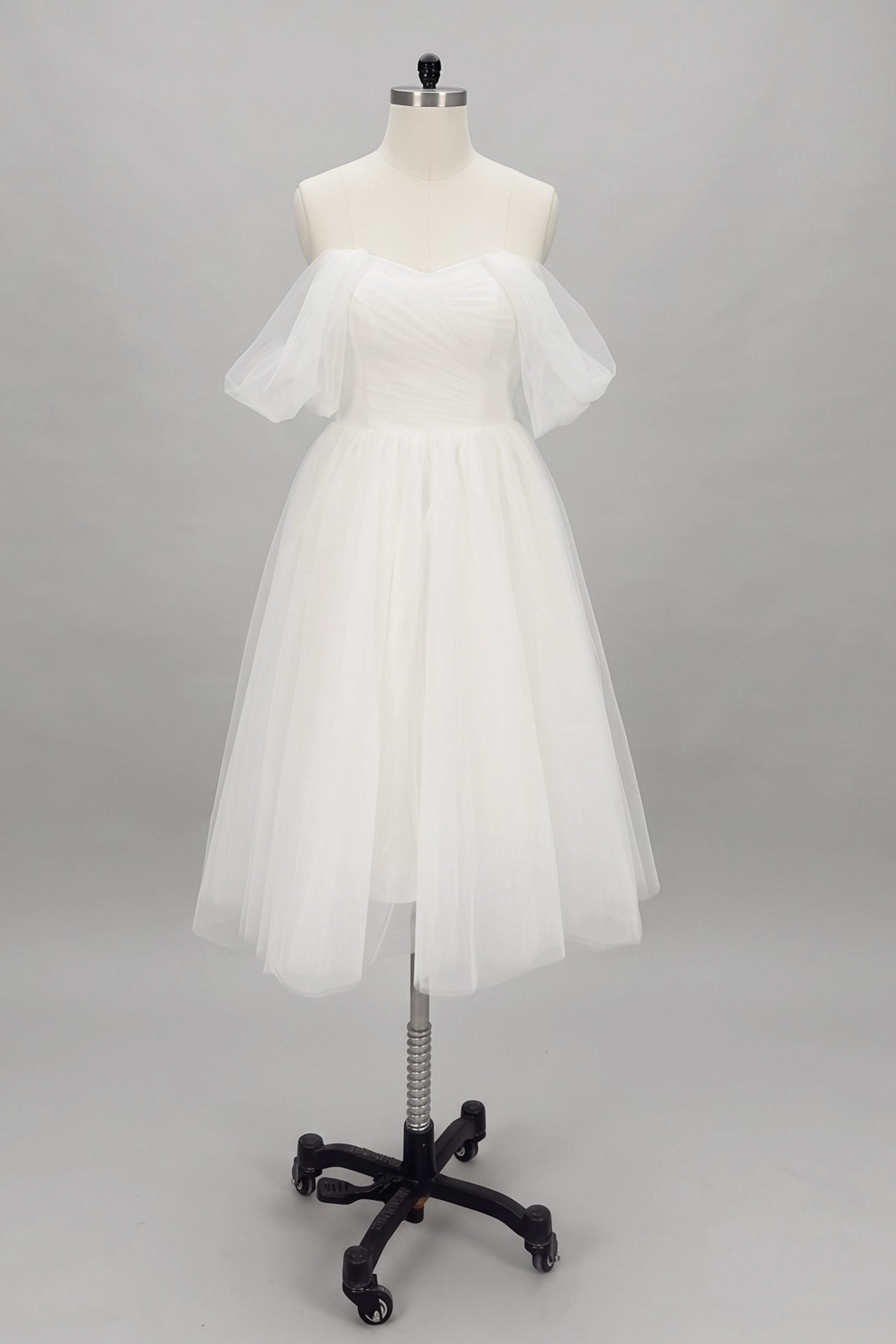 Off-The-Shoulder Sleeveless Tulle Little White Dress CW3387