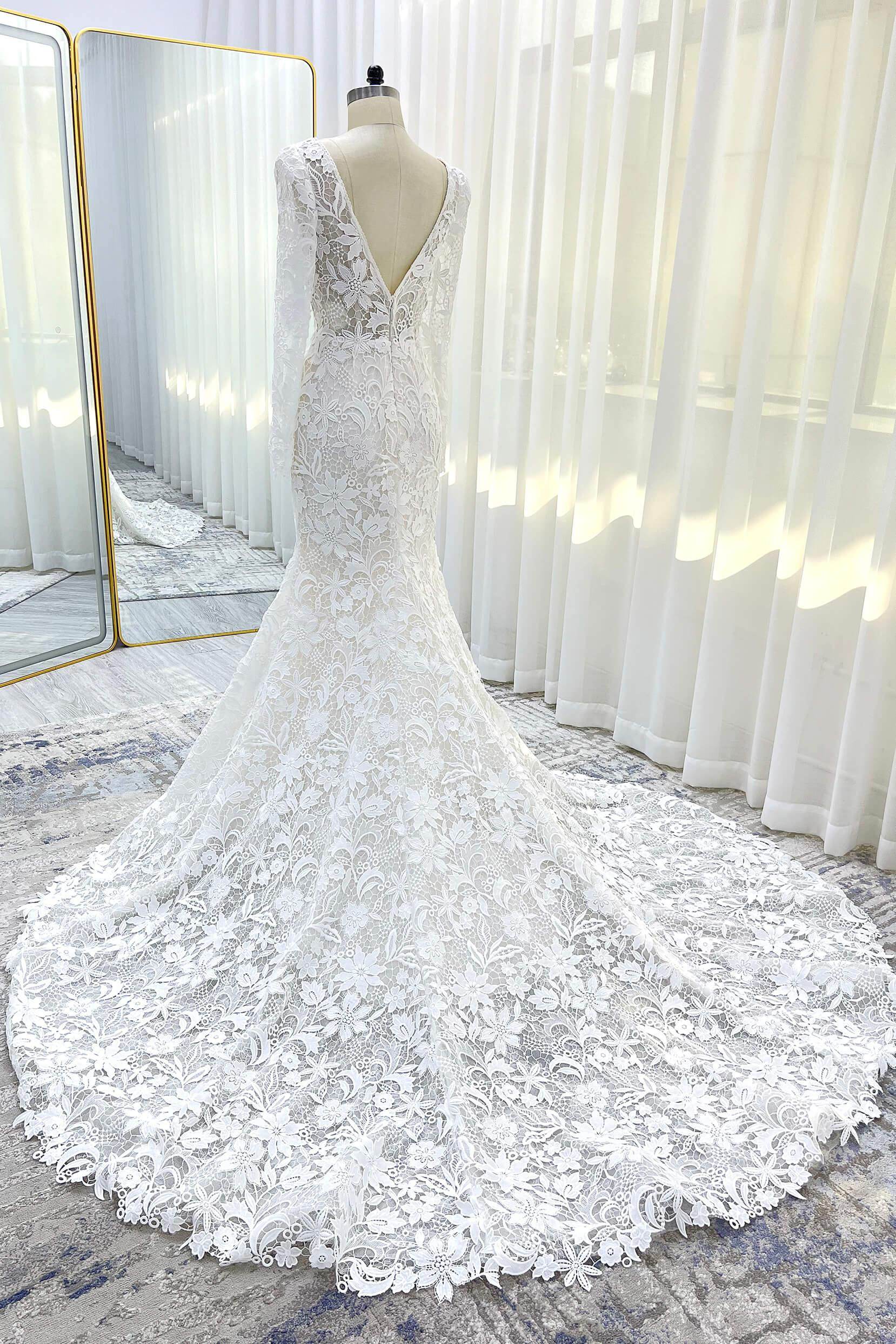 Trumpet-Mermaid Court Train Lace Tulle Wedding Dress CW3540