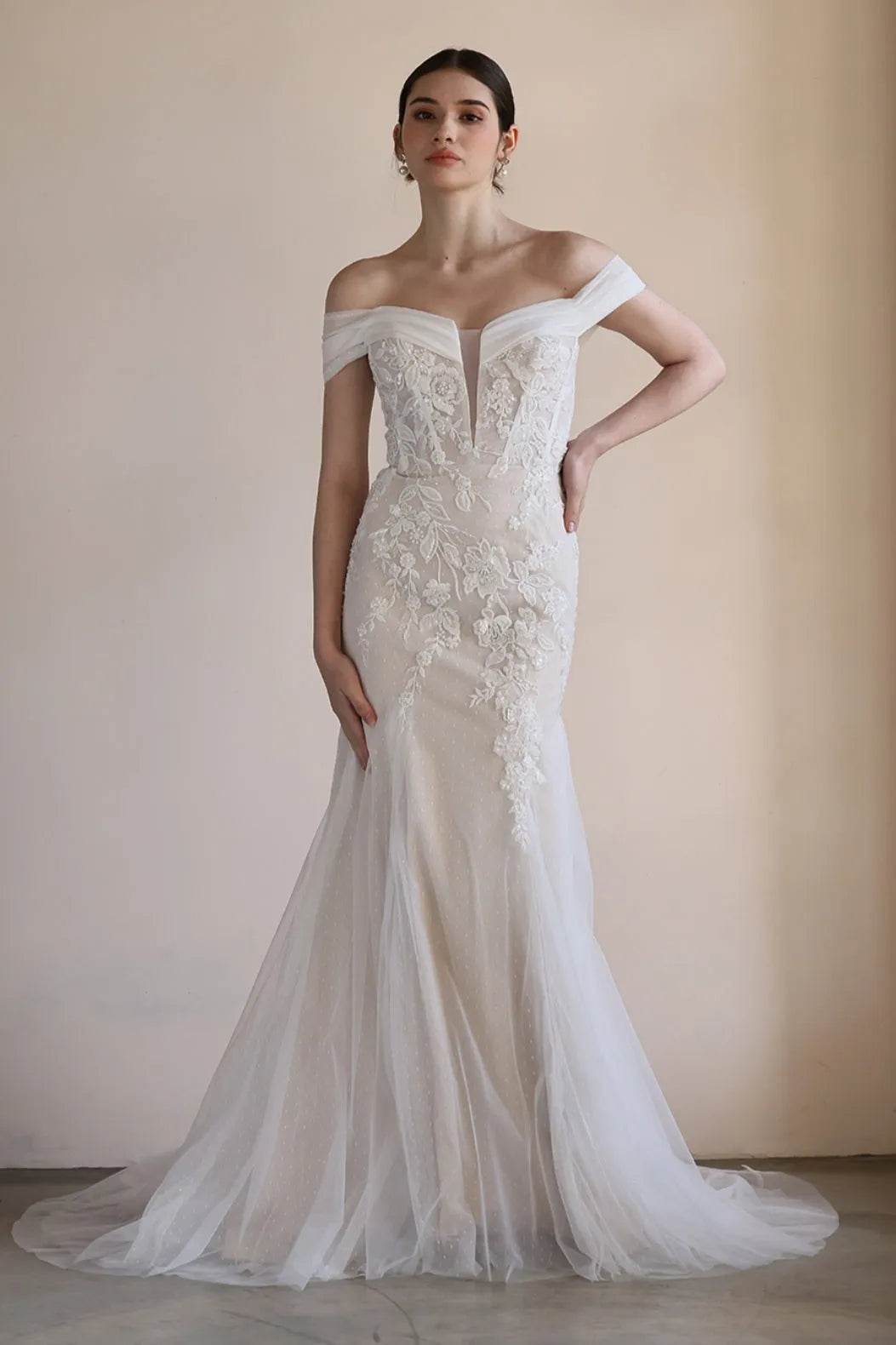Trumpet-Mermaid Sweep-Brush Train Lace Tulle Wedding Dress CW3545
