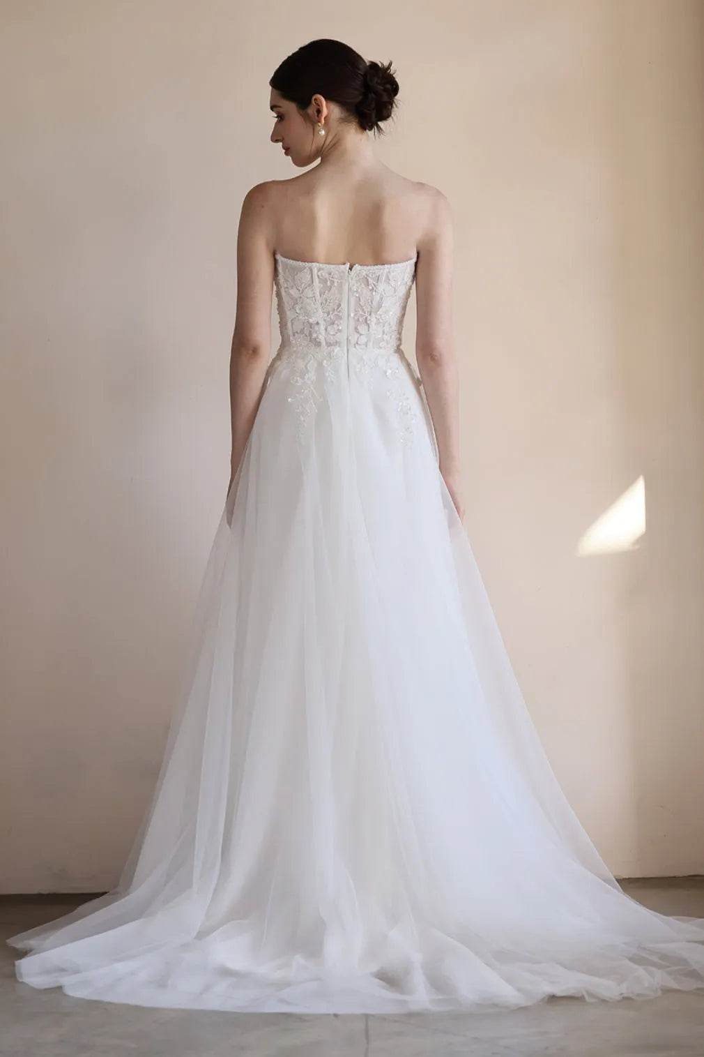 A-Line Sweep-Brush Train Lace Tulle Wedding Dress CW3548