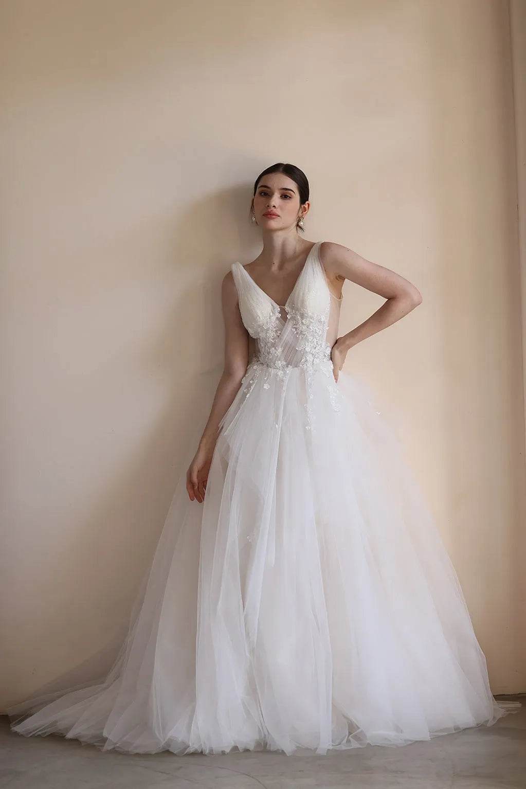 A-Line Sweep-Brush Train Lace Tulle Wedding Dress CW3555